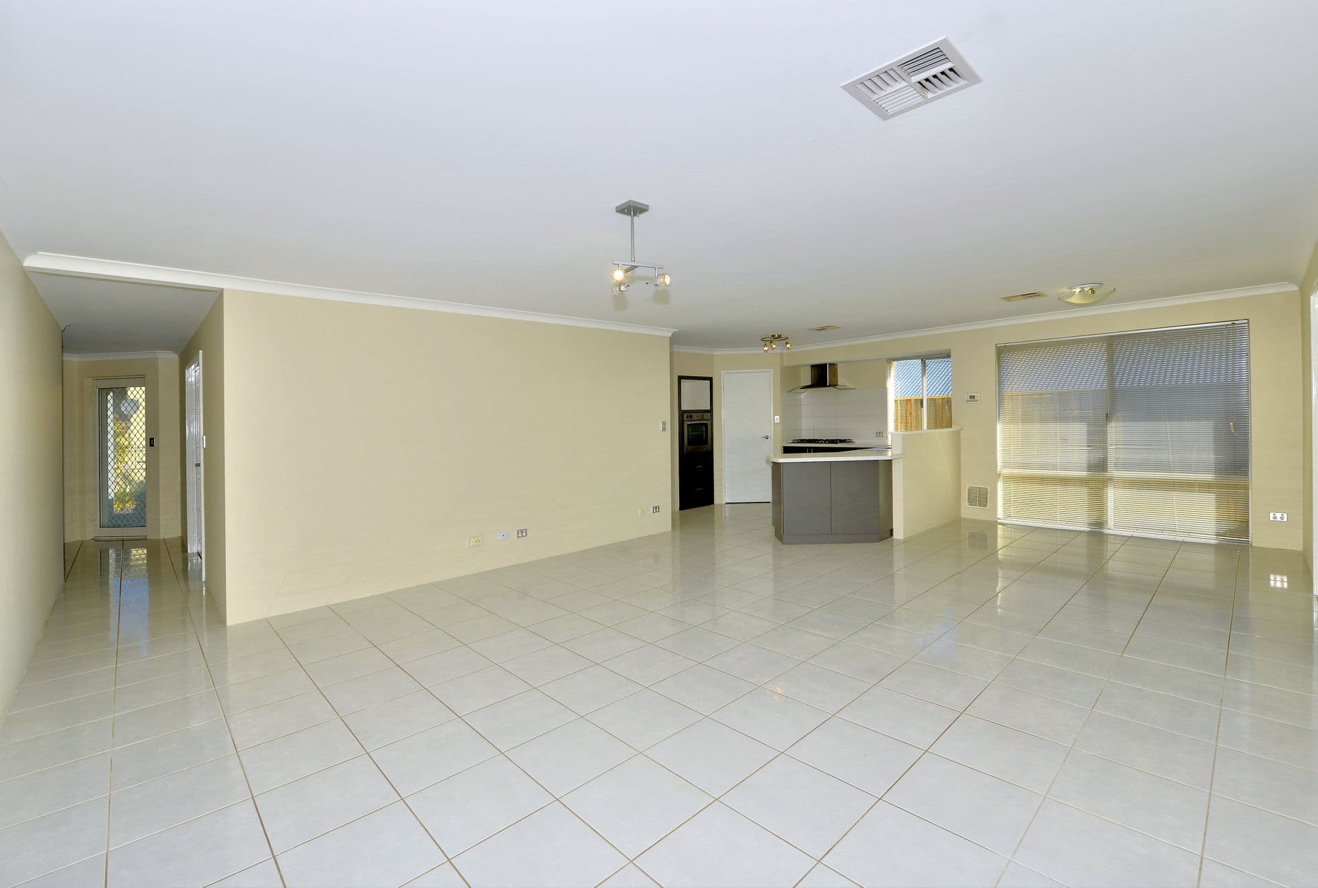 39 Marsdenia Road, Halls Head, WA, 6210, Halls Head - Thumbnail 6