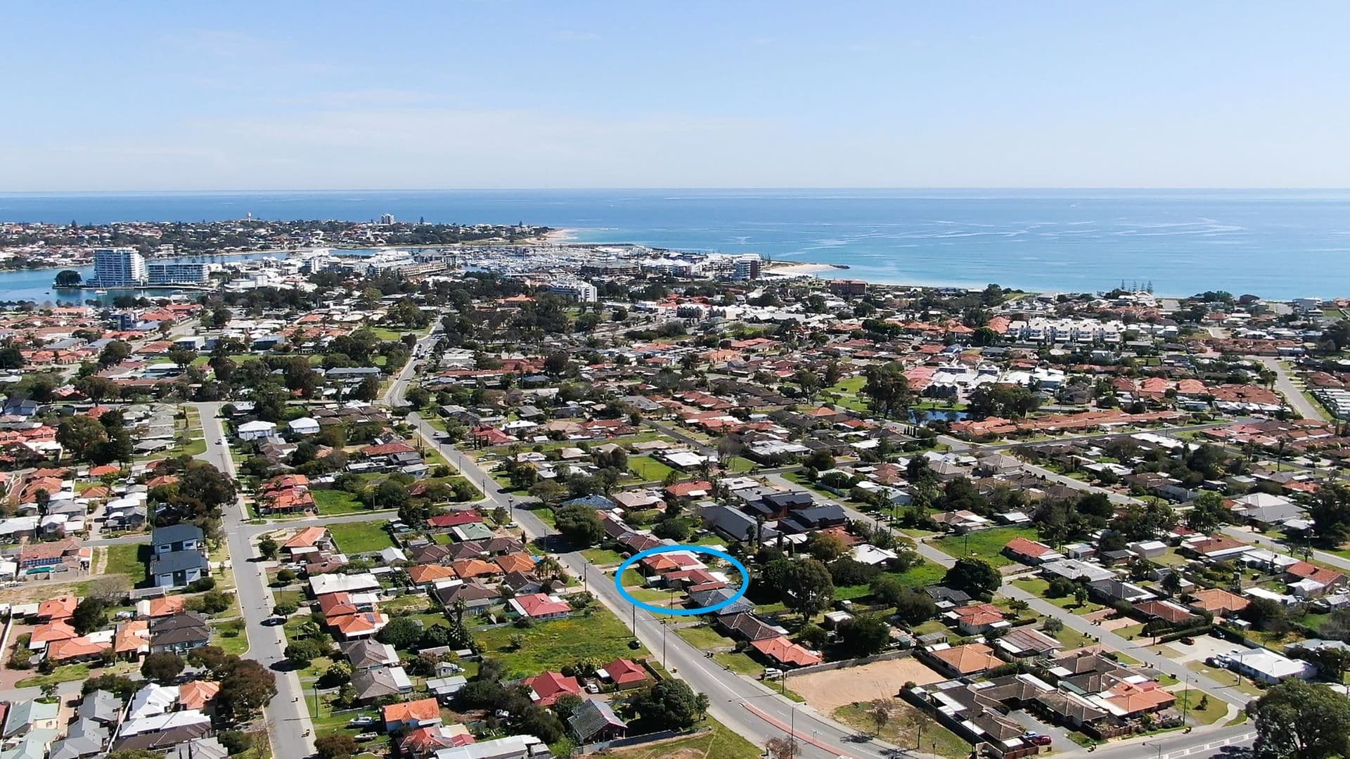 52 Peel Street, Mandurah, WA, 6210, Mandurah - Thumbnail 2