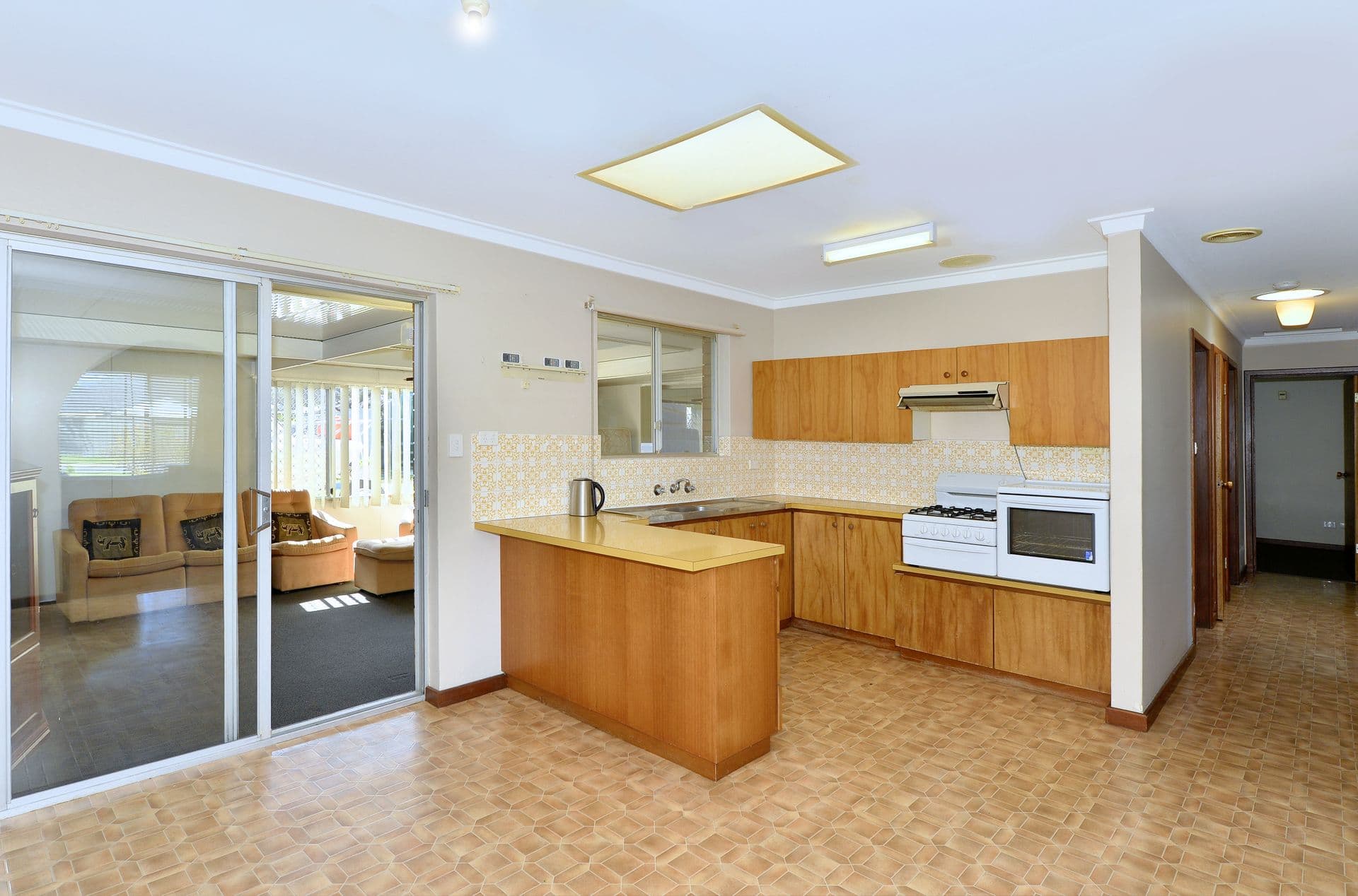 32 Maria Street, Dudley Park, WA, 6210, Dudley Park - Thumbnail 7