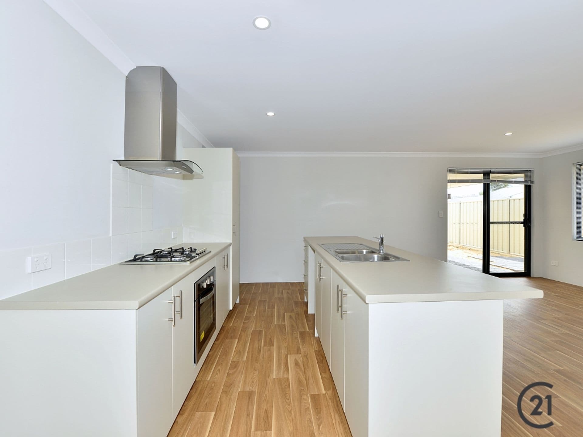 21 Thangoo Way, Golden Bay, WA, 6174, Golden Bay - Thumbnail 3