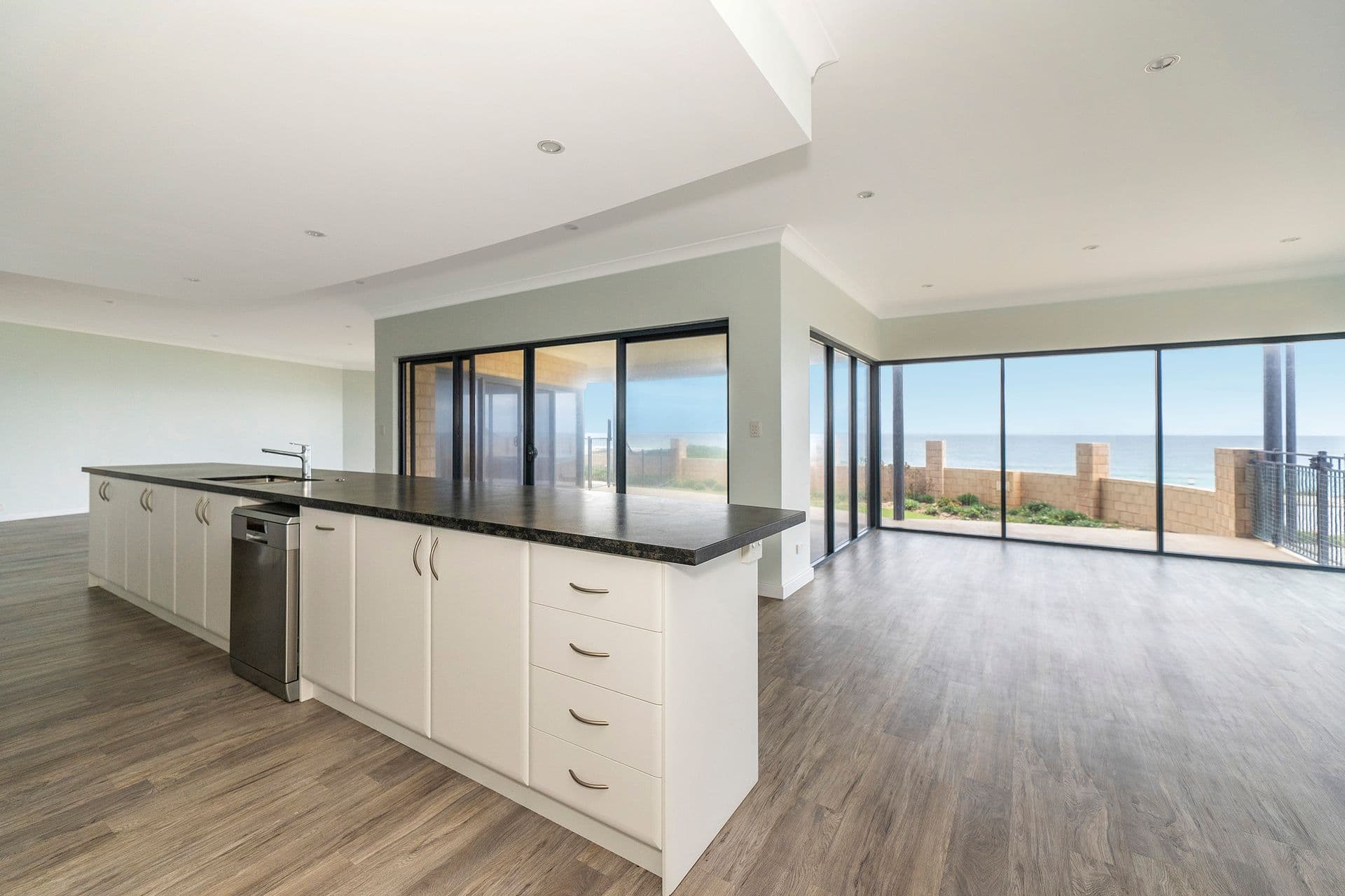 4 Donnybrook Turn, Dawesville, WA, 6211, Dawesville - Thumbnail 7