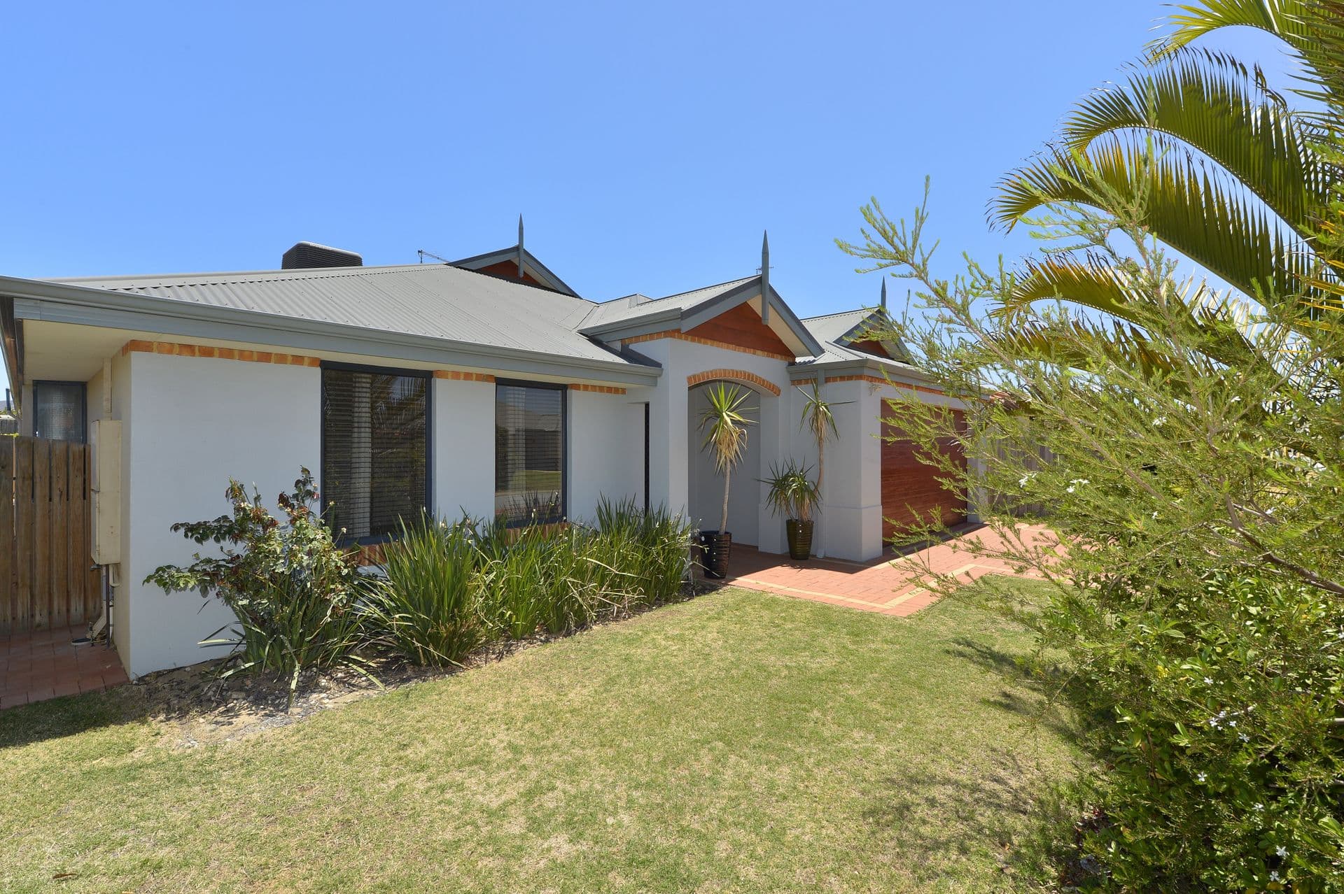 3 Honeymyrtle Grange, Halls Head, WA, 6210, Halls Head - Thumbnail 2