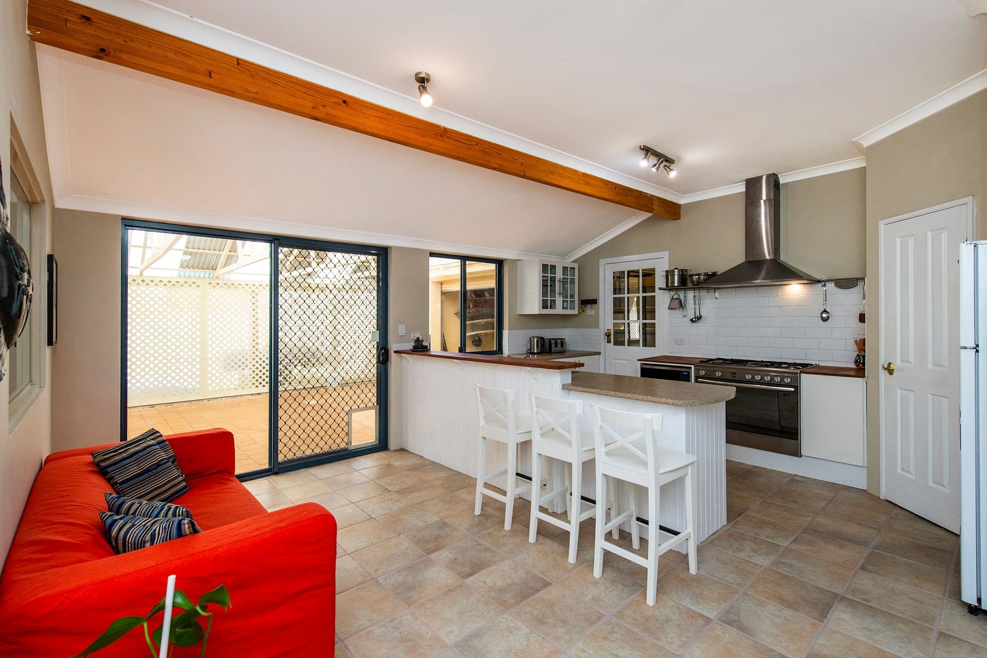 10 Batavia Avenue, Wannanup, WA, 6210, Wannanup - Thumbnail 3