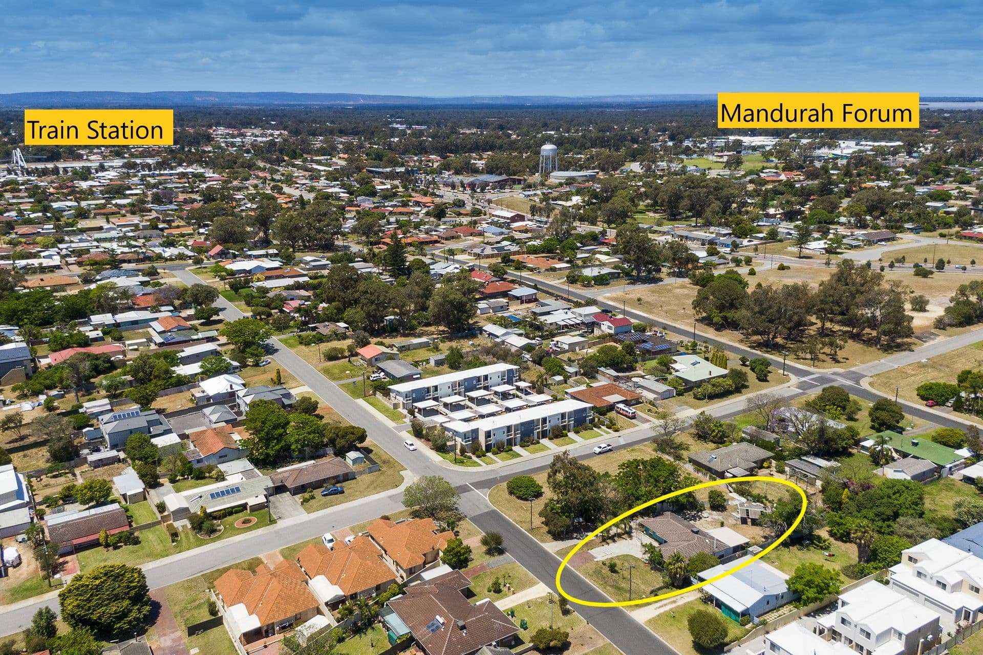15 Eacott Street, Mandurah, WA, 6210, Mandurah - Thumbnail 2