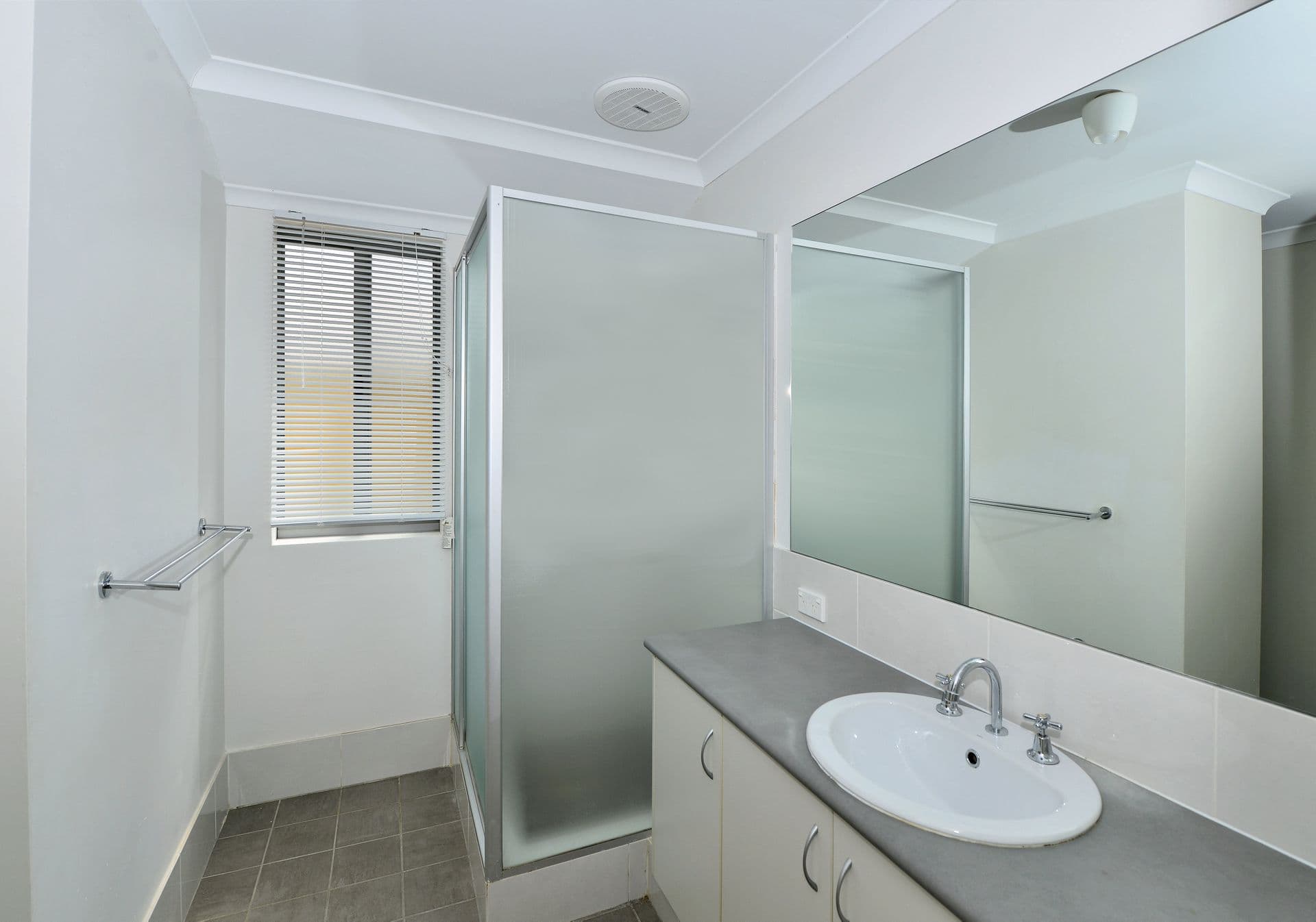 27 Bobtail Bend, Wannanup, WA, 6210, Wannanup - Thumbnail 4