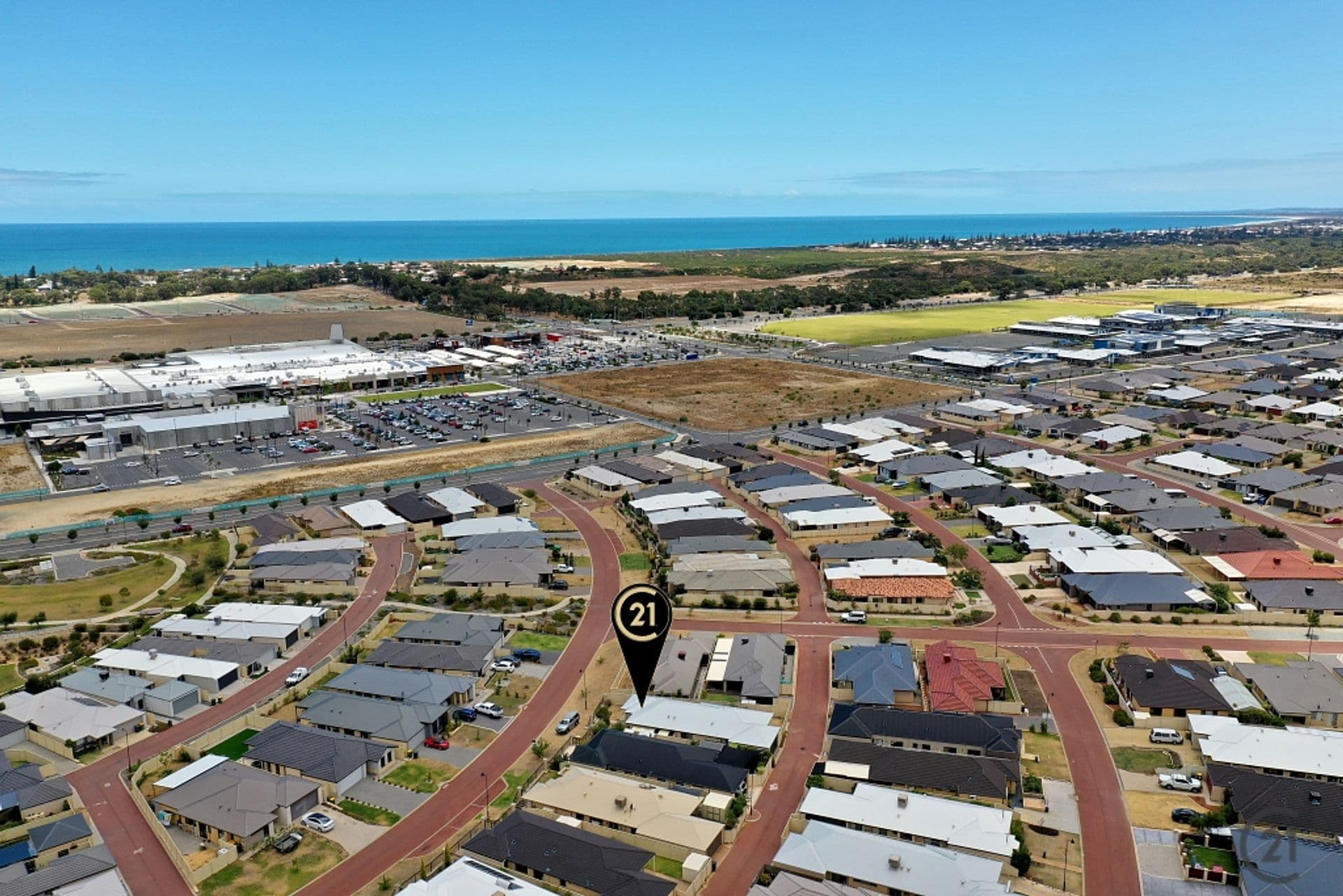 16 Salome Crescent, Lakelands, WA, 6180, Lakelands - Thumbnail 2