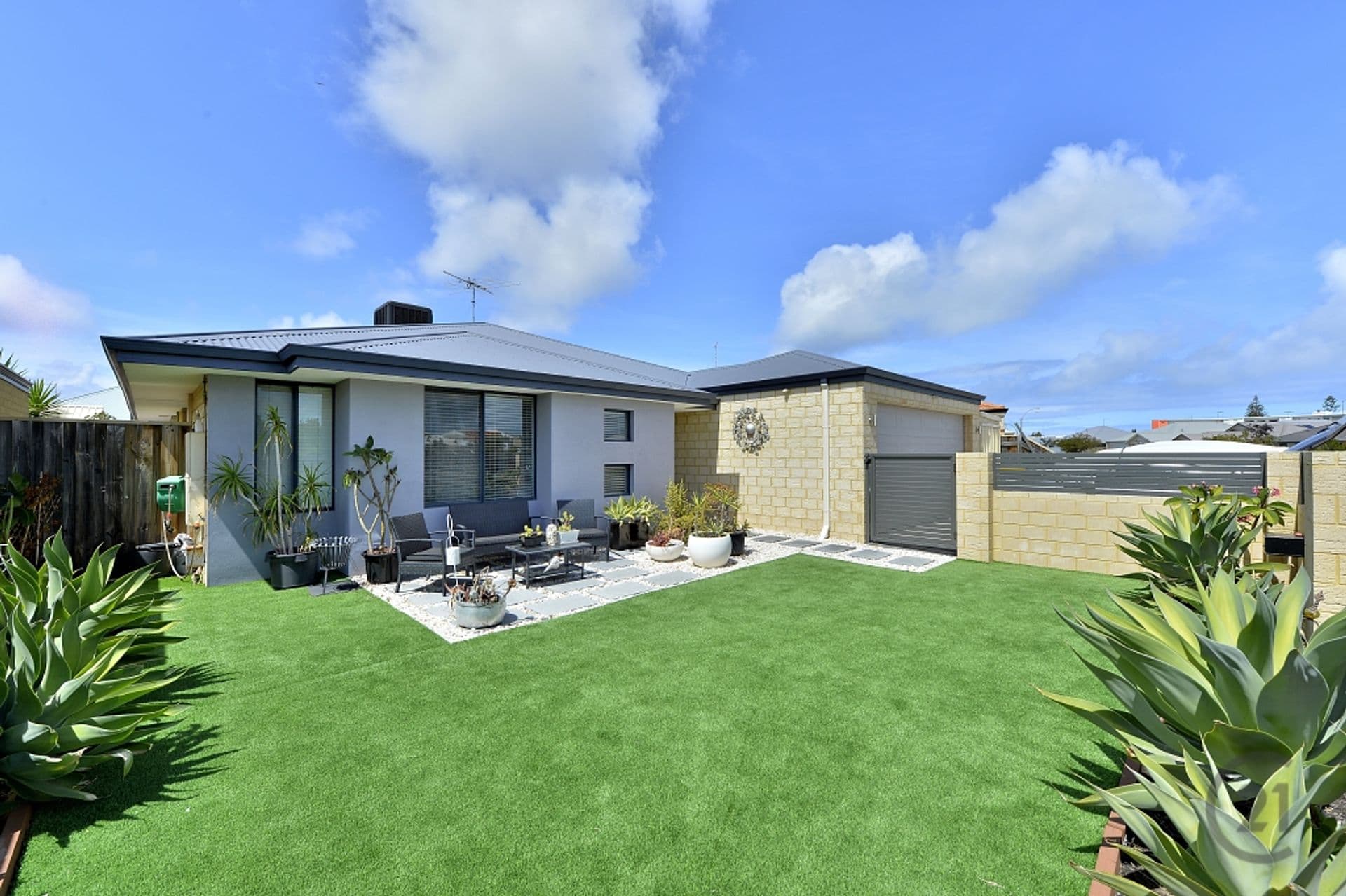 215 Peelwood Parade, Halls Head, WA, 6210, Halls Head - Image 1