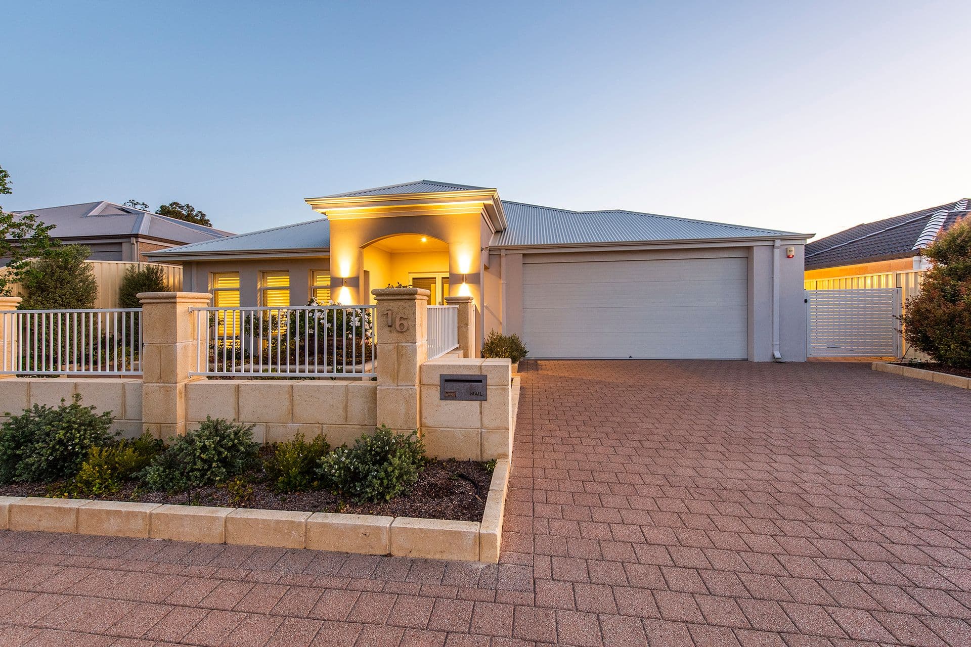 16 Hawley Way, Madora Bay, WA, 6210, Madora Bay - Thumbnail 2