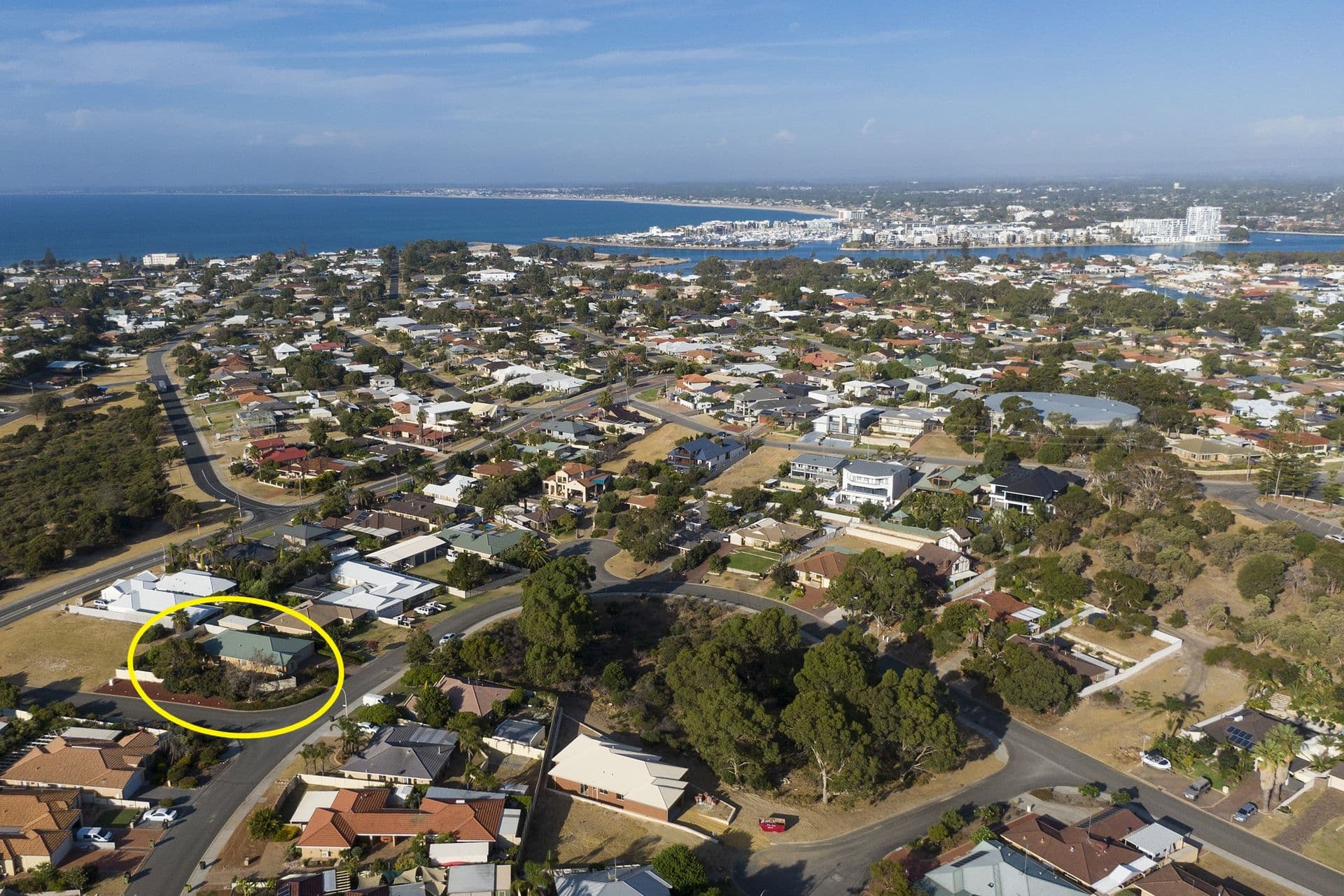 53 Portmarnock Circle, Halls Head, WA, 6210, Halls Head - Thumbnail 2