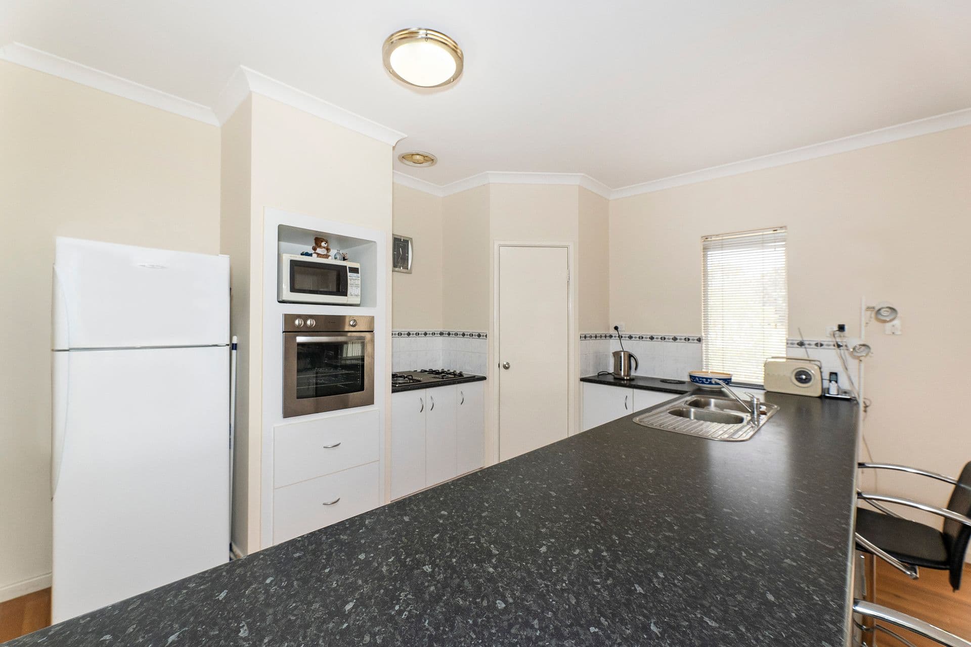 53 Portmarnock Circle, Halls Head, WA, 6210, Halls Head - Thumbnail 7