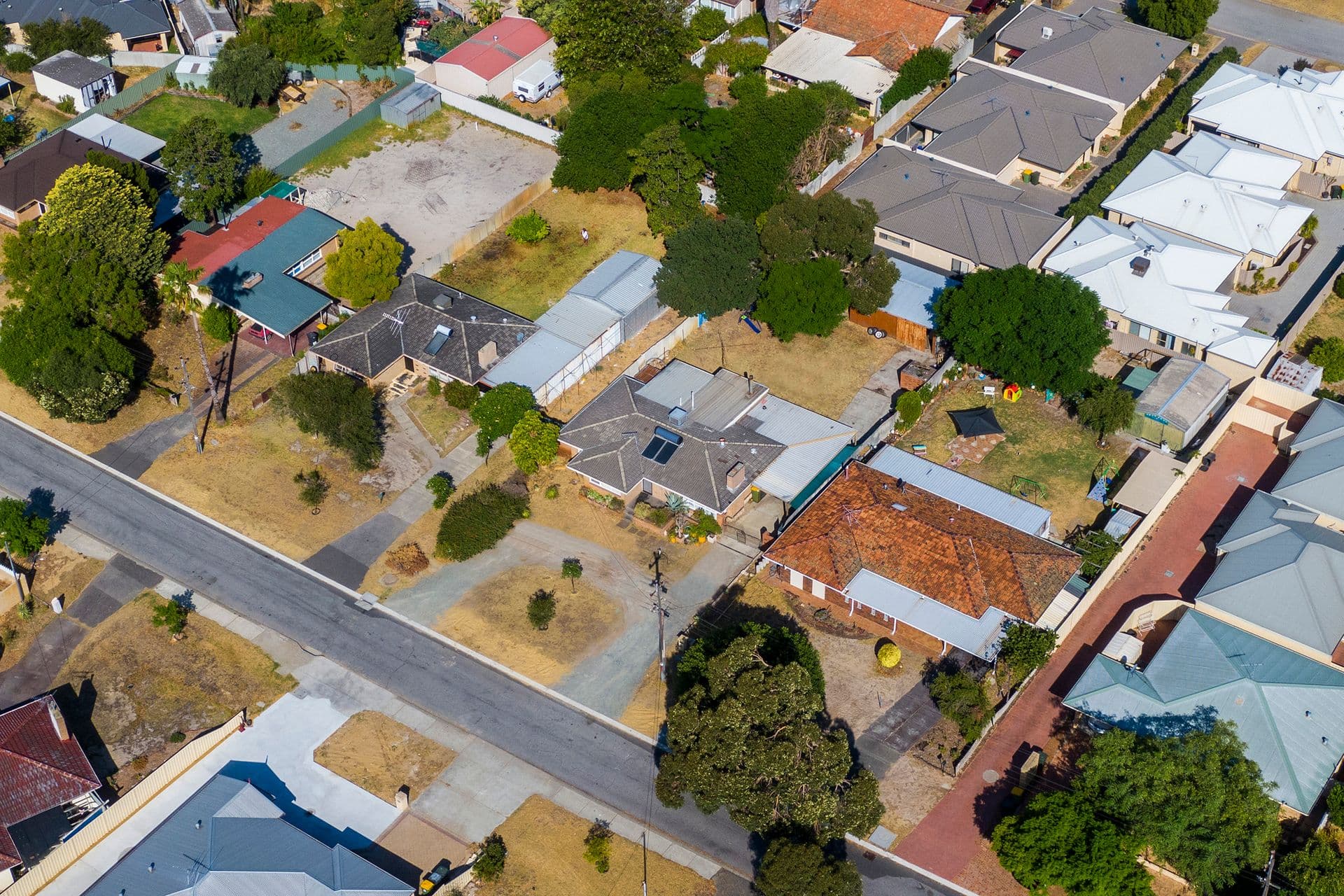 28 Banyard Avenue, Kelmscott, WA, 6111, Kelmscott - Thumbnail 2