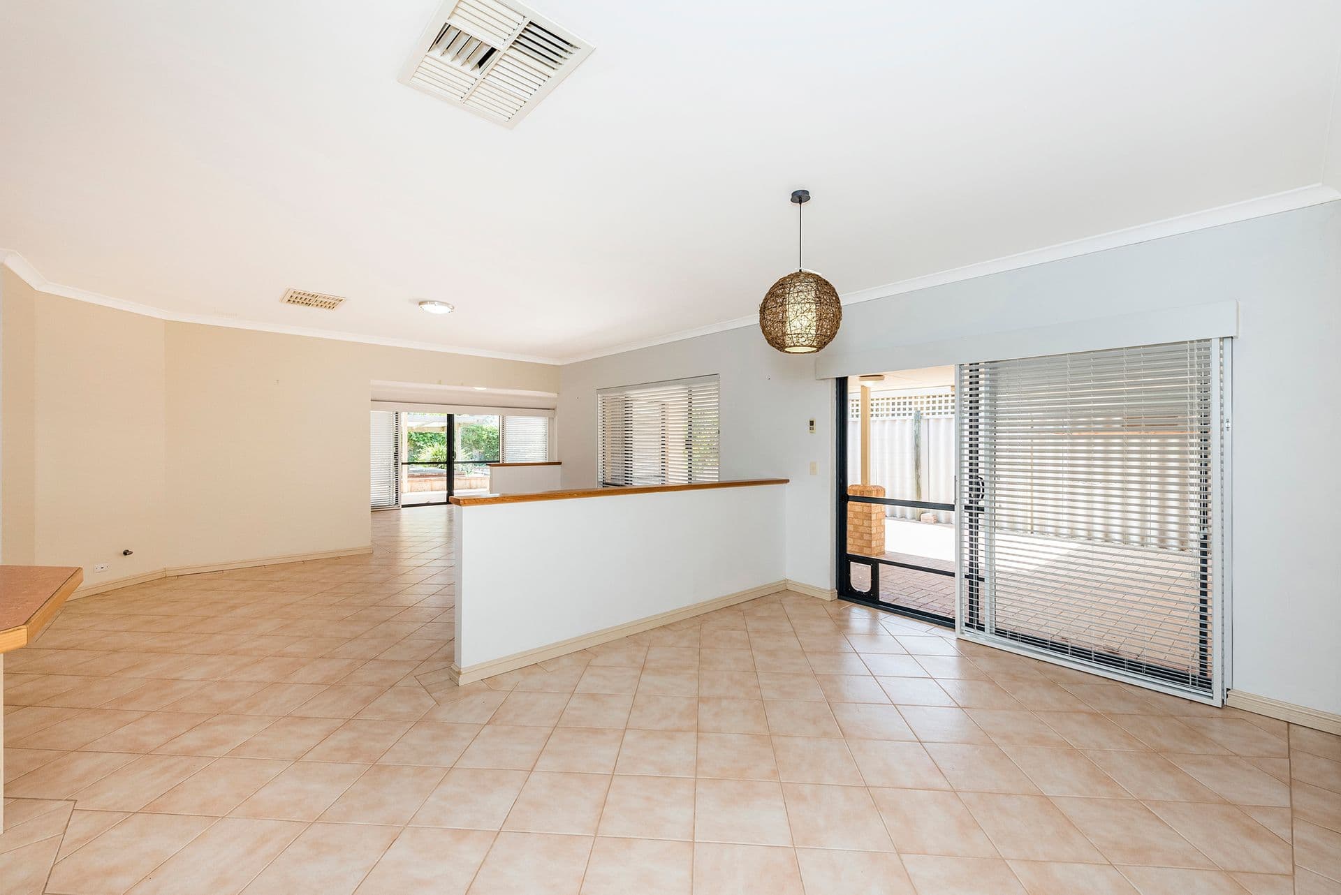 35 Willoughbridge Crescent, Erskine, WA, 6210, Erskine - Thumbnail 3