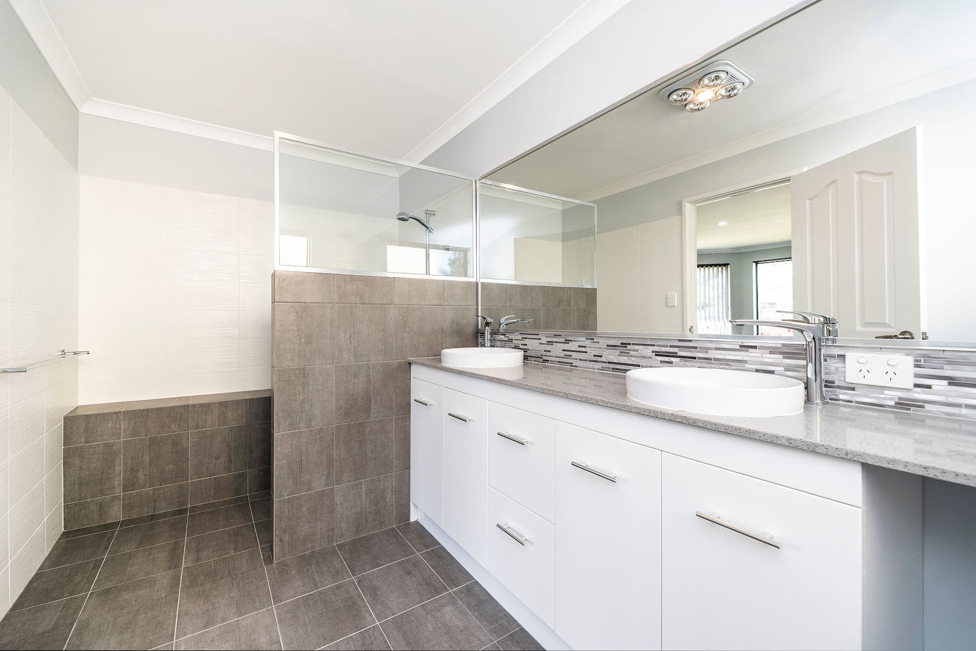 1 Borden Court, Dudley Park, WA, 6210, Dudley Park - Thumbnail 5