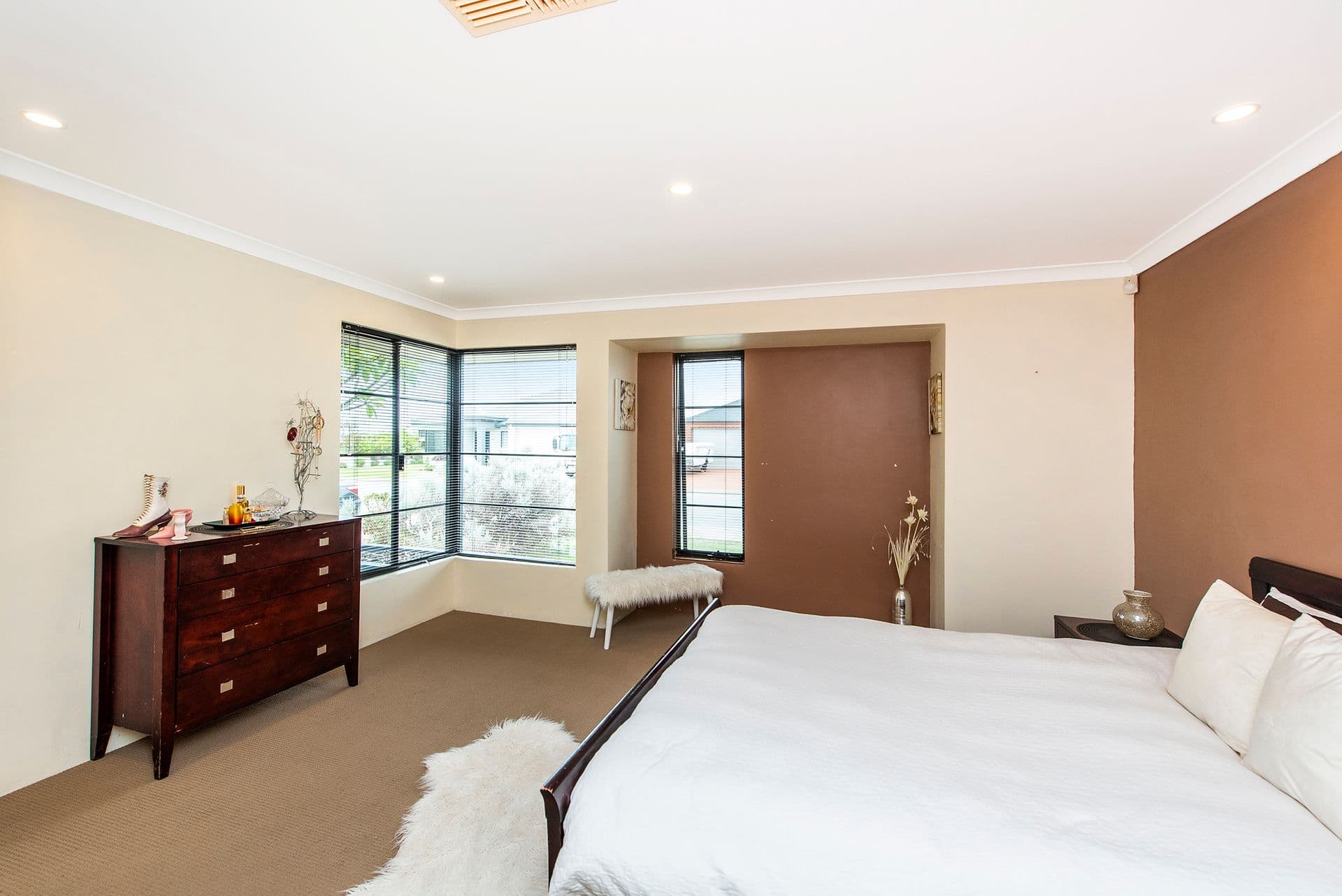 6 Quandong Parkway, Halls Head, WA, 6210, Halls Head - Thumbnail 3