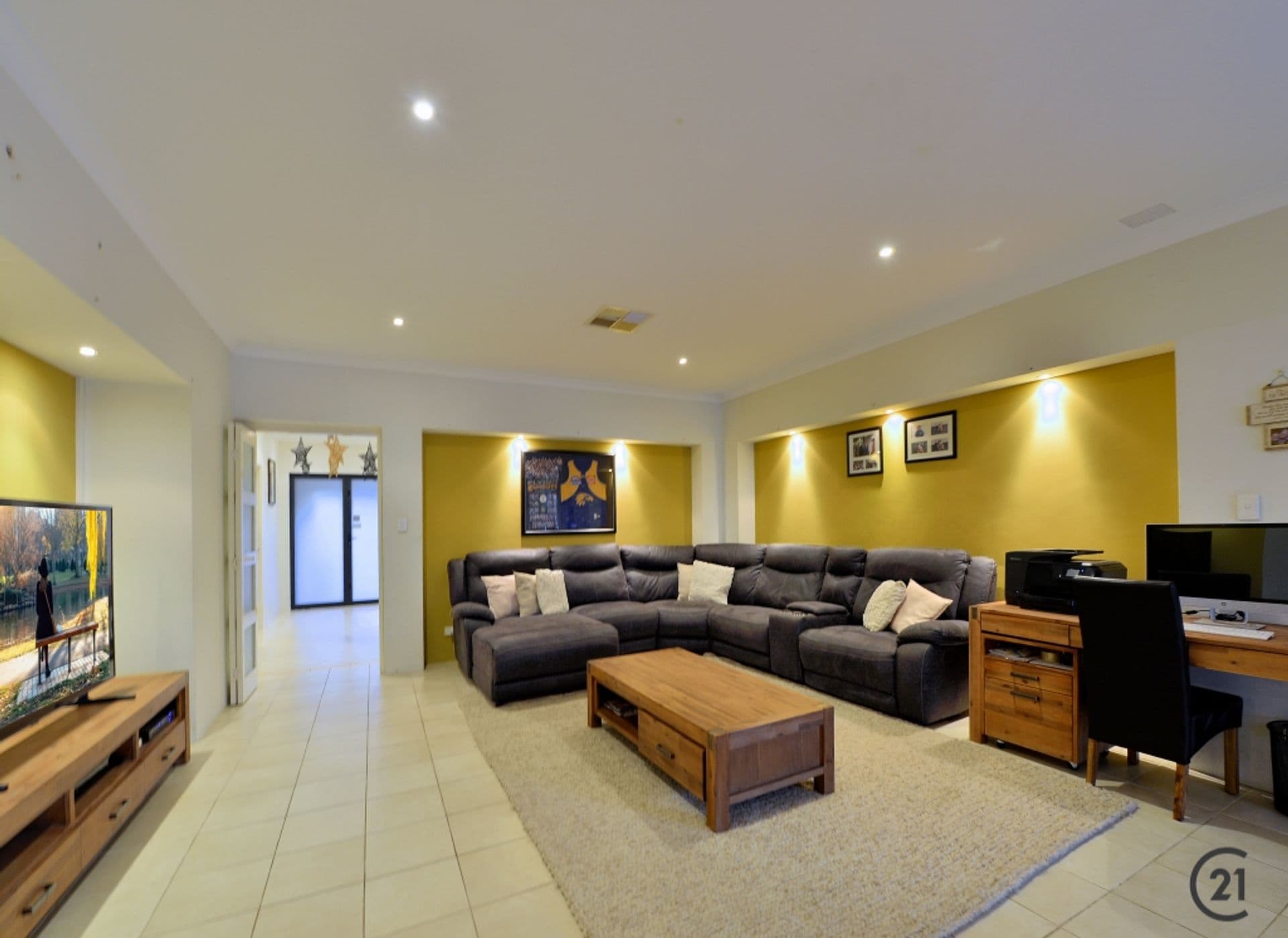 4 Dalona Parkway, Lakelands, WA, 6180, Lakelands - Thumbnail 5