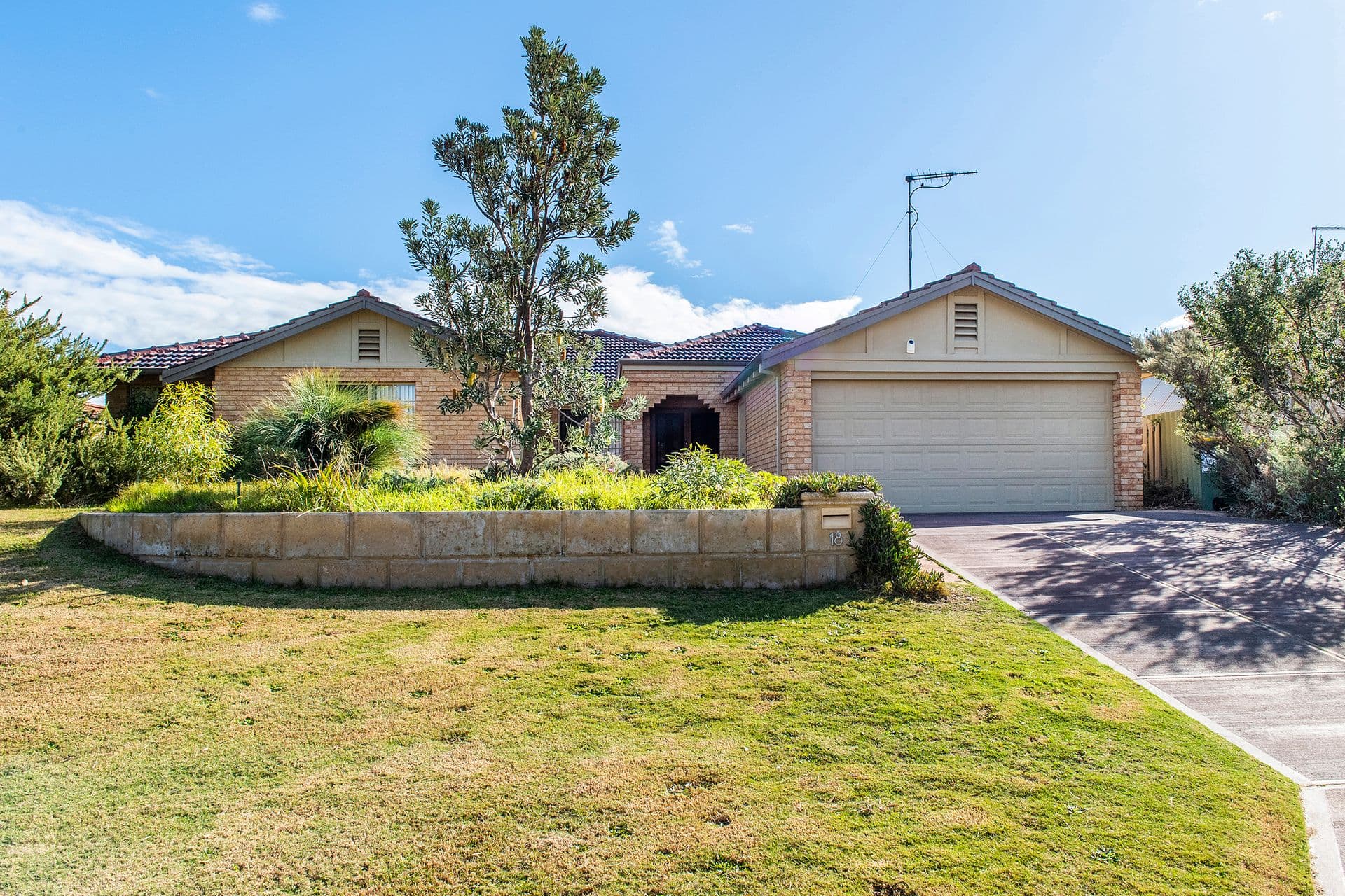18 Seawind Drive, Silver Sands, WA, 6210, Silver Sands - Image 1