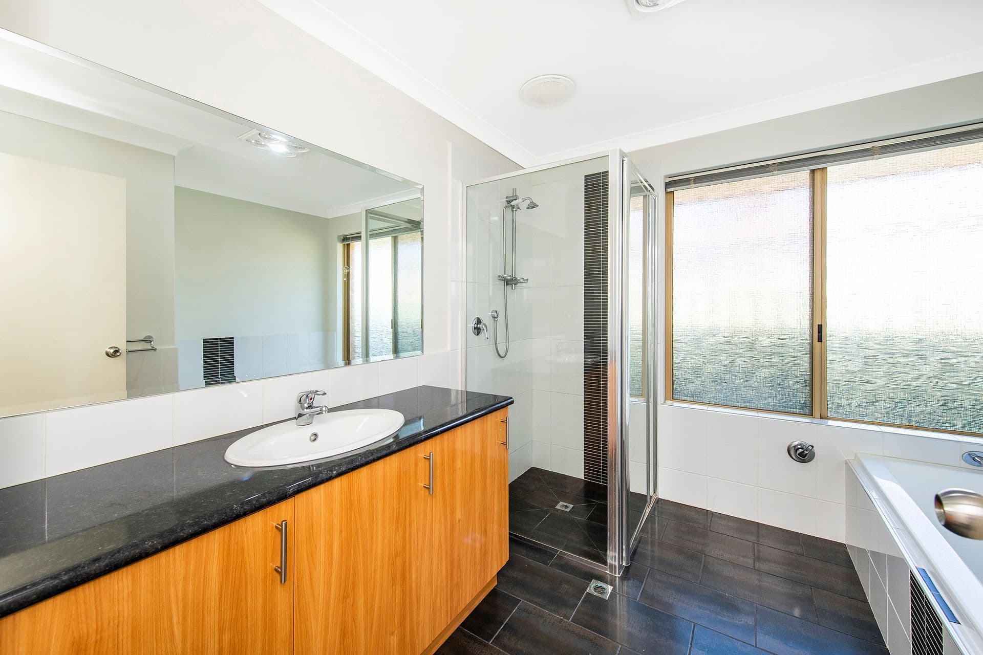 18 Seawind Drive, Silver Sands, WA, 6210, Silver Sands - Thumbnail 6