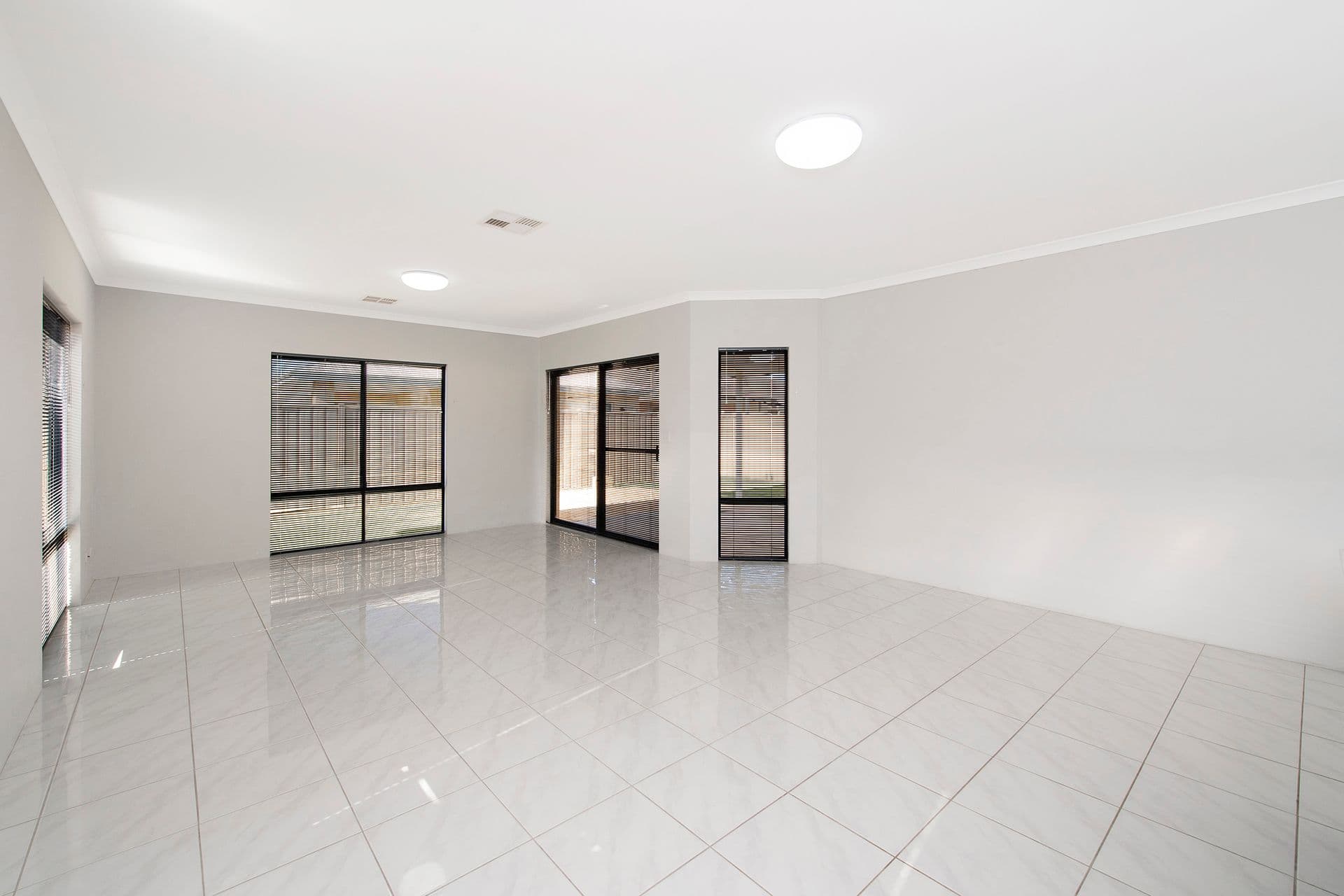 6 Aquamarine Parade, Karnup, WA, 6176, Karnup - Thumbnail 4