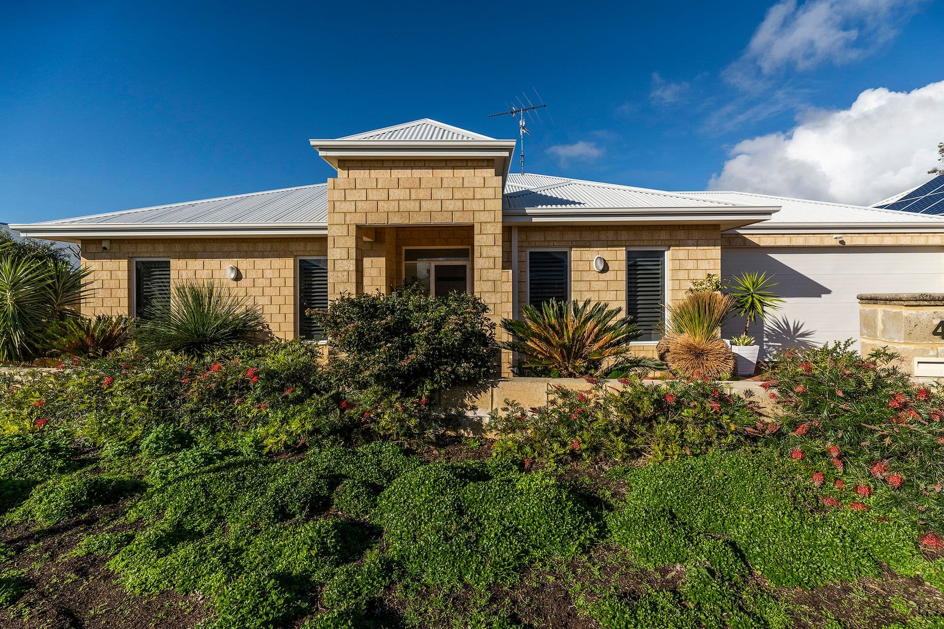 4 Denison Court, Erskine, WA, 6210, Erskine - Thumbnail 2