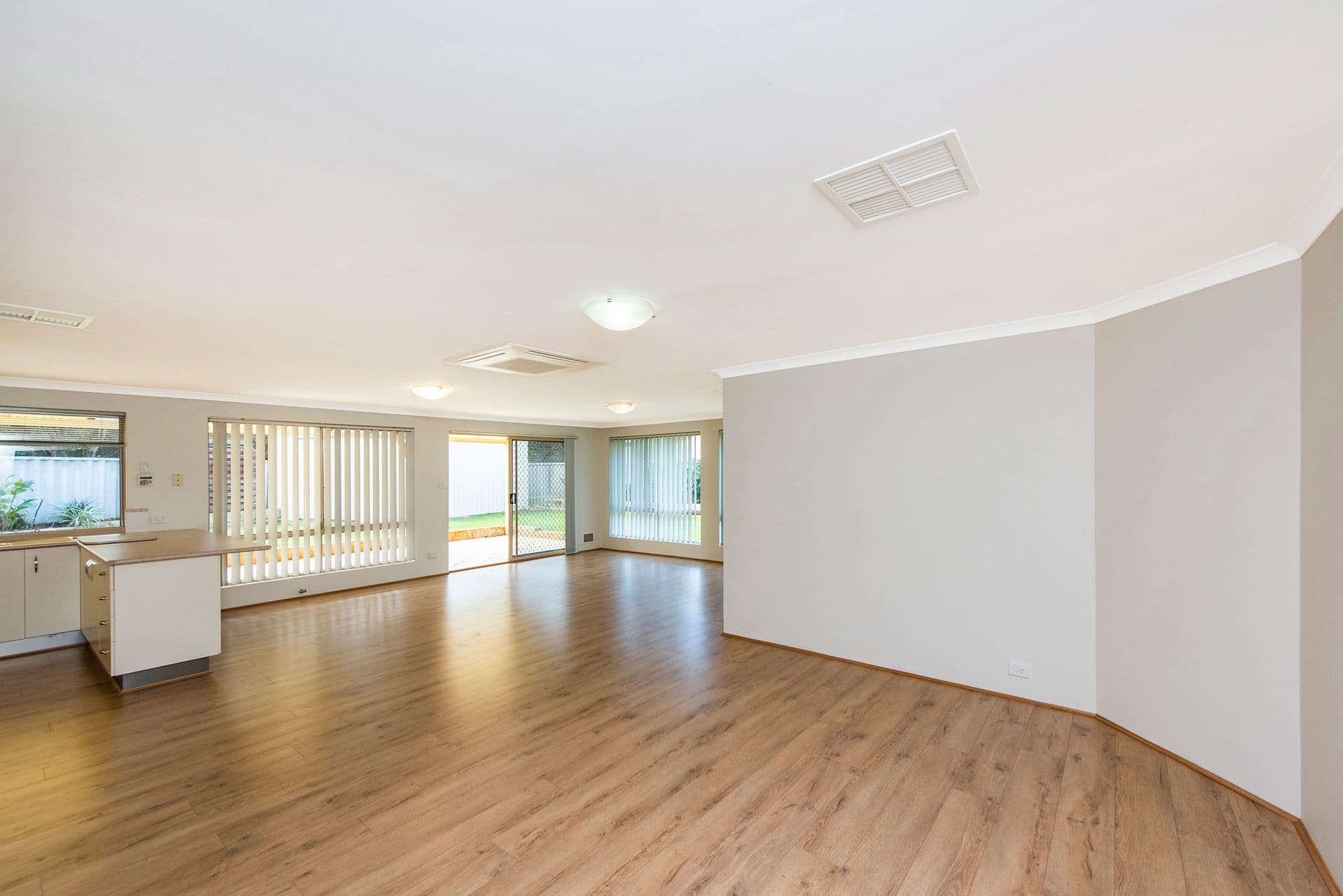 4 Sunderland Close, Greenfields, WA, 6210, Greenfields - Thumbnail 5