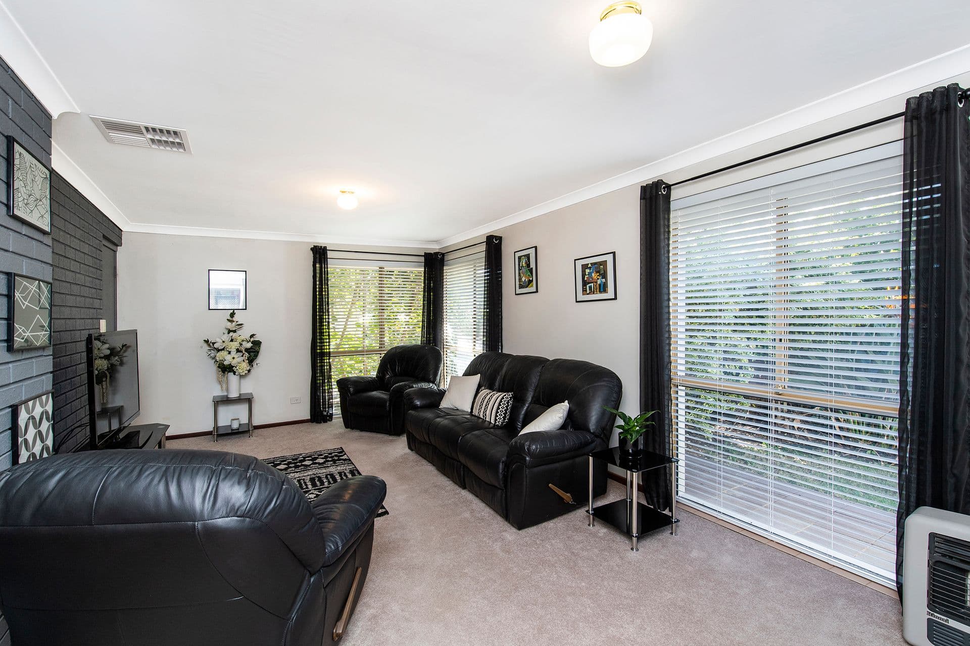 15 Portmarnock Circle, Halls Head, WA, 6210, Halls Head - Image 1