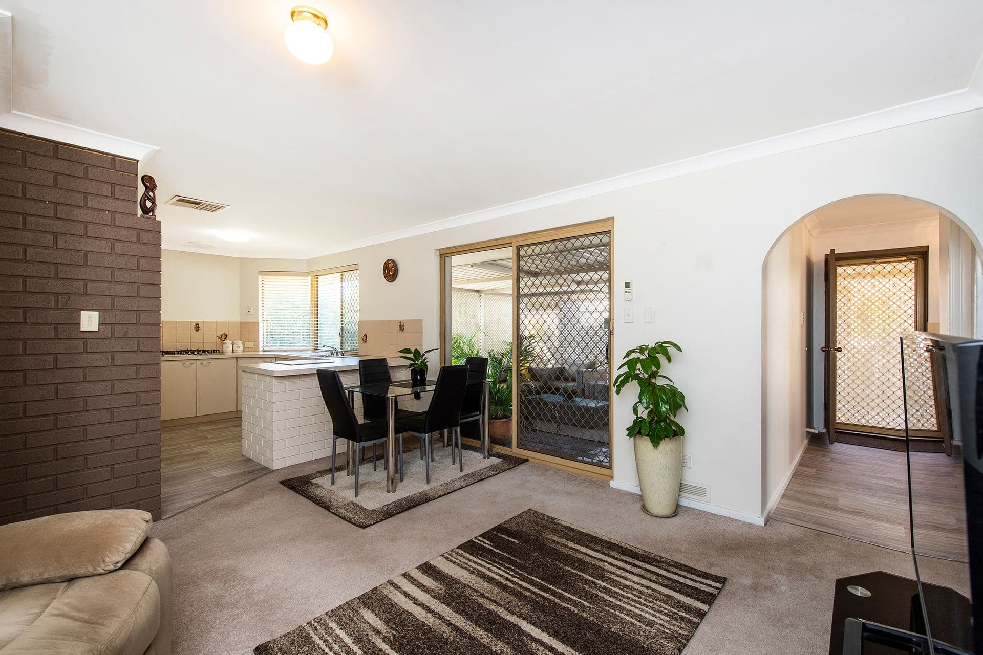 15 Portmarnock Circle, Halls Head, WA, 6210, Halls Head - Thumbnail 4