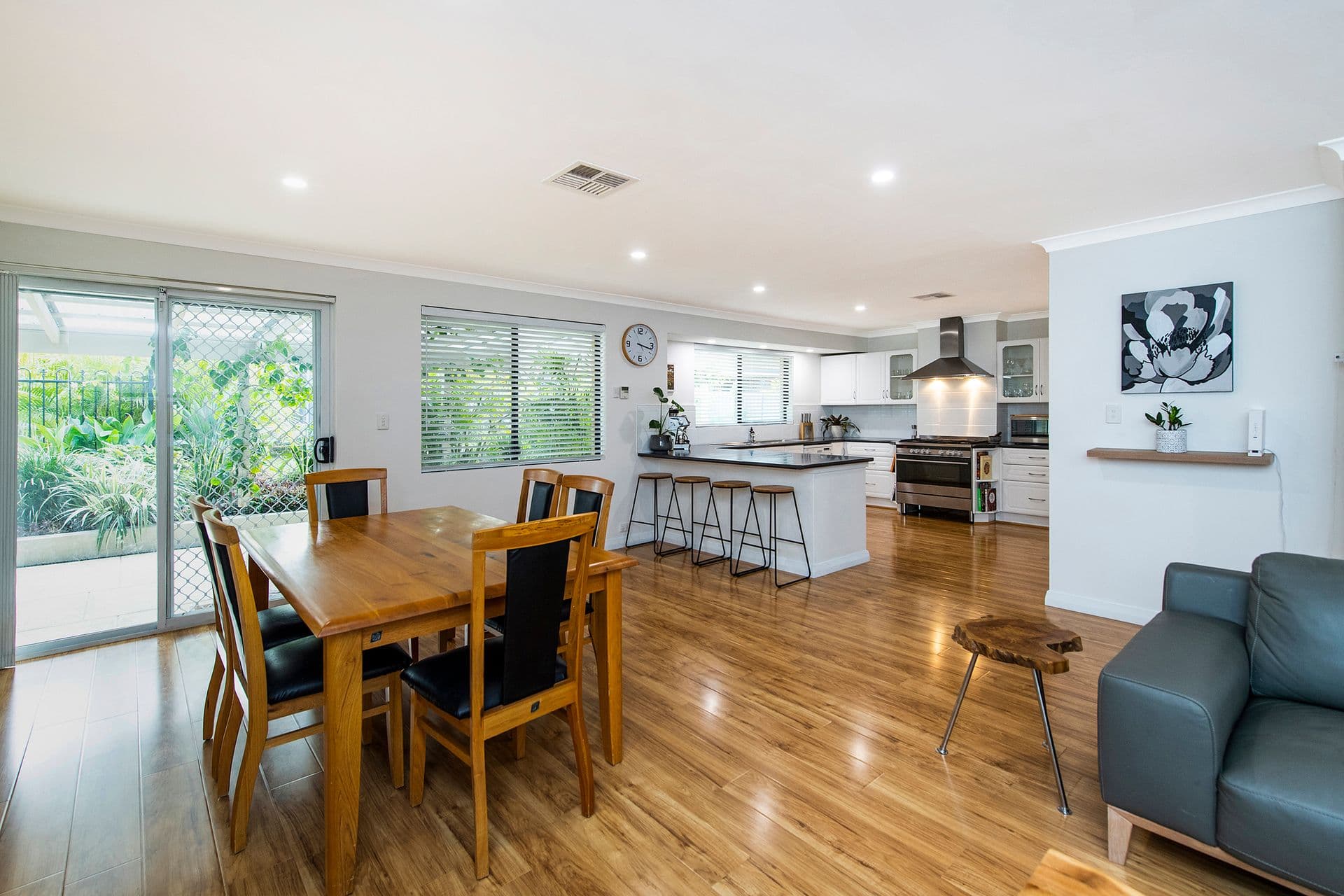 21 Tamarisk Drive, Halls Head, WA, 6210, Halls Head - Thumbnail 5