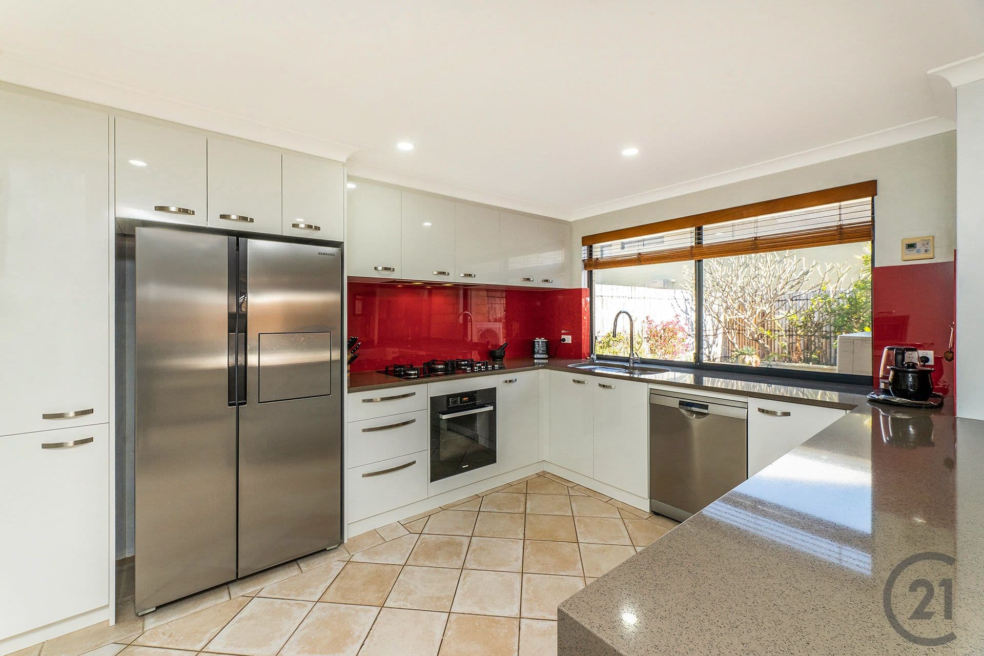 82 Baloo Crescent, Wannanup, WA, 6210, Wannanup - Thumbnail 4