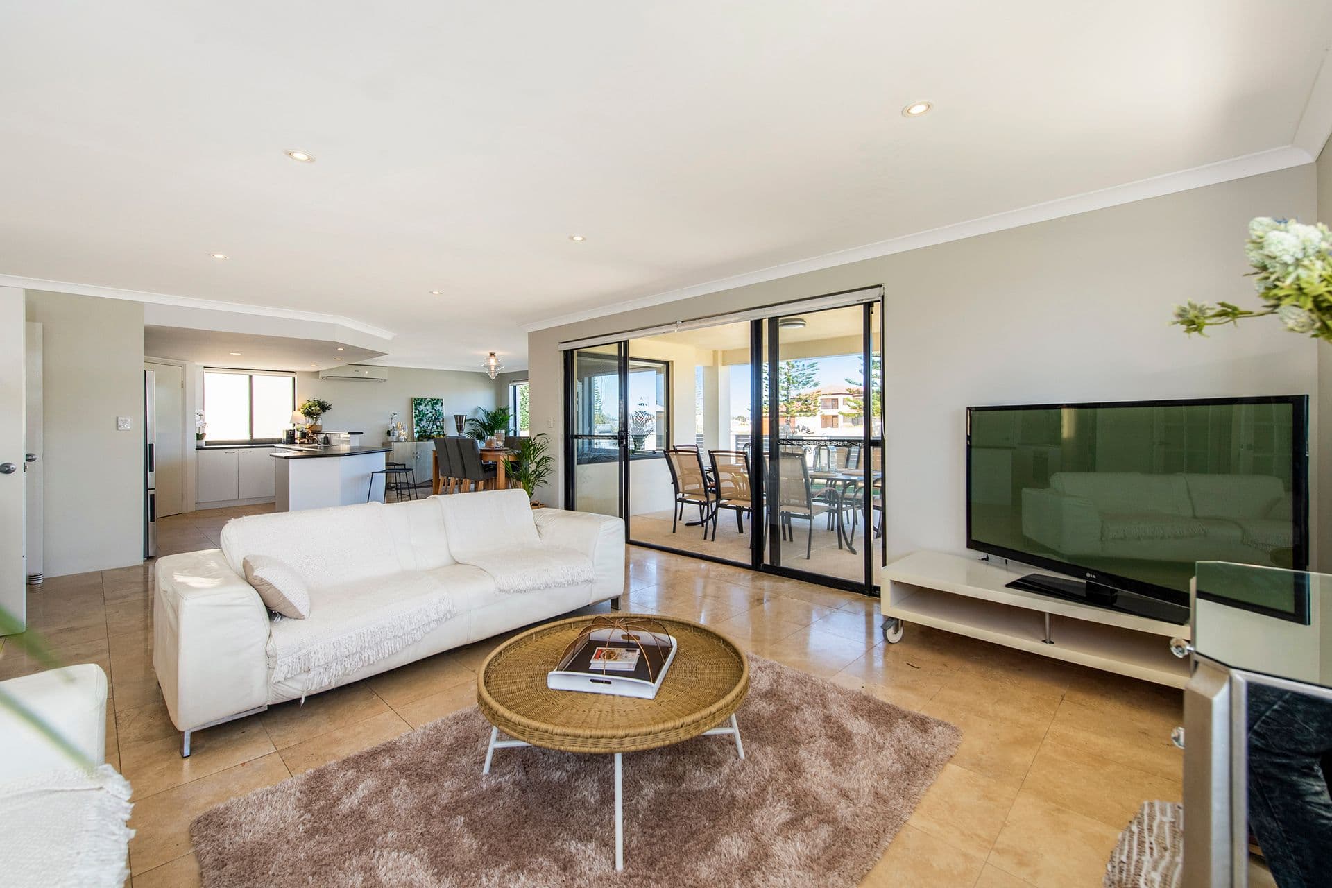 13 Seaview Place, Wannanup, WA, 6210, Wannanup - Thumbnail 4