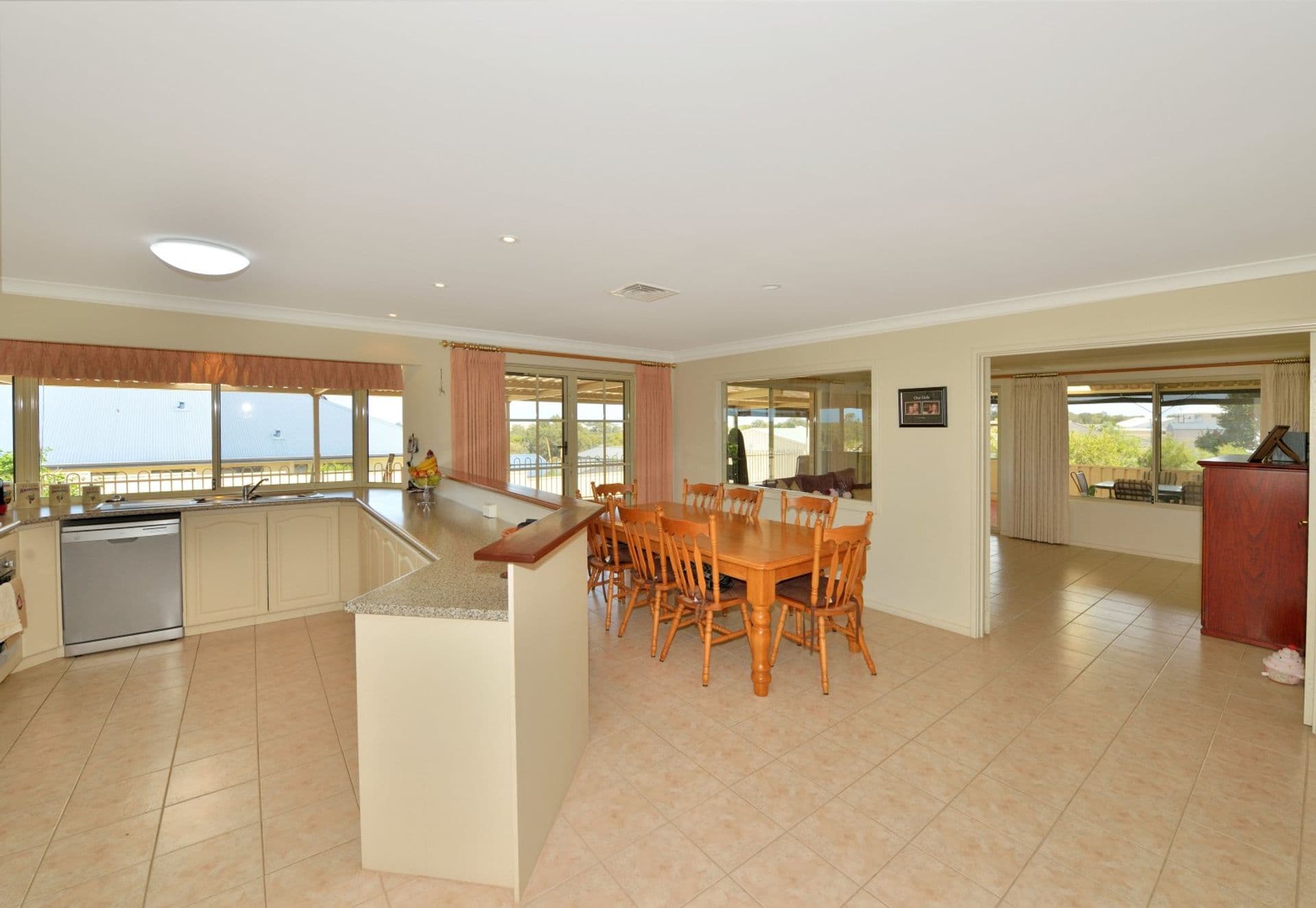 7 Biara Court, Dawesville, WA, 6211, Dawesville - Thumbnail 5