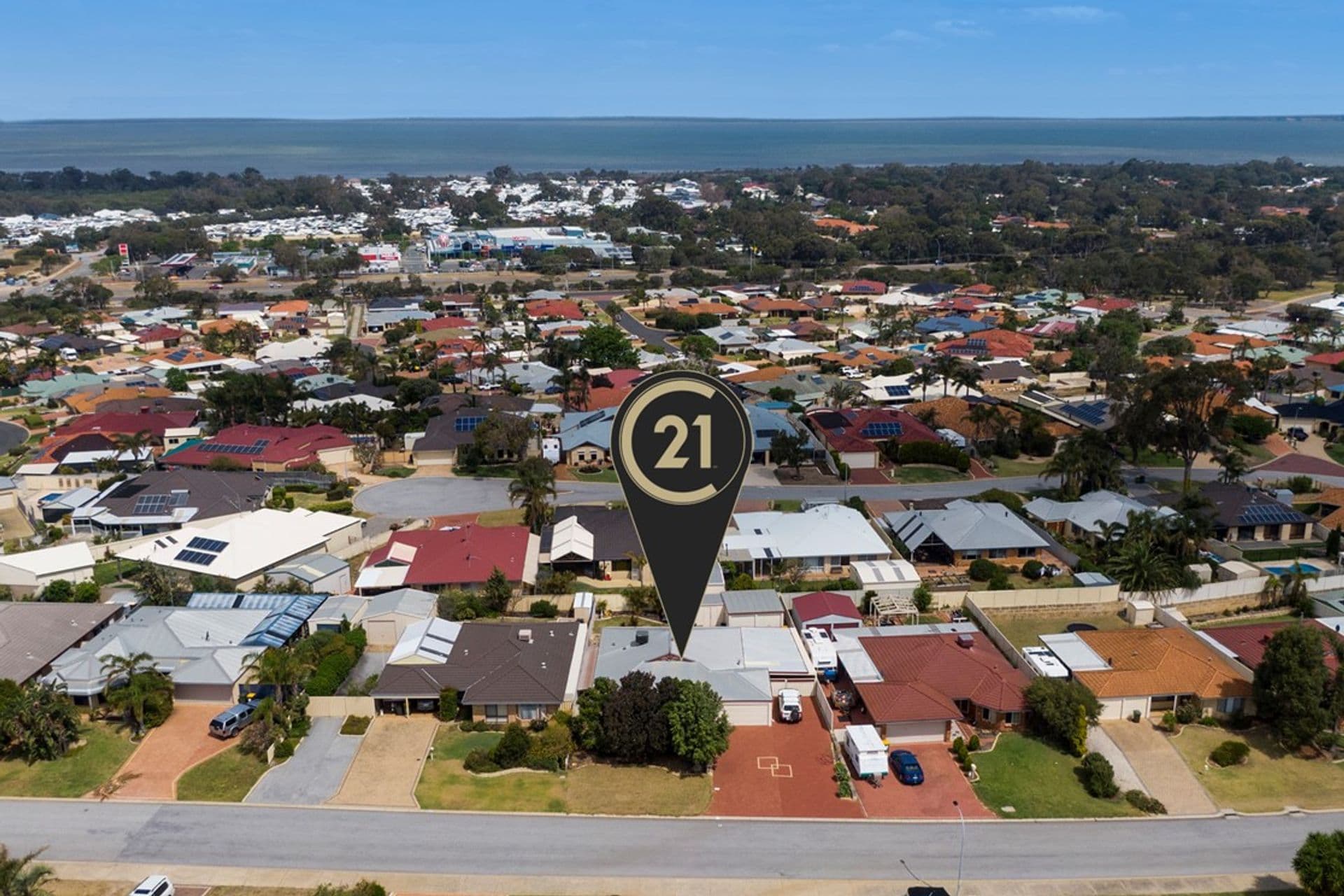 36 Floribunda Avenue, Halls Head, WA, 6210, Halls Head - Thumbnail 3