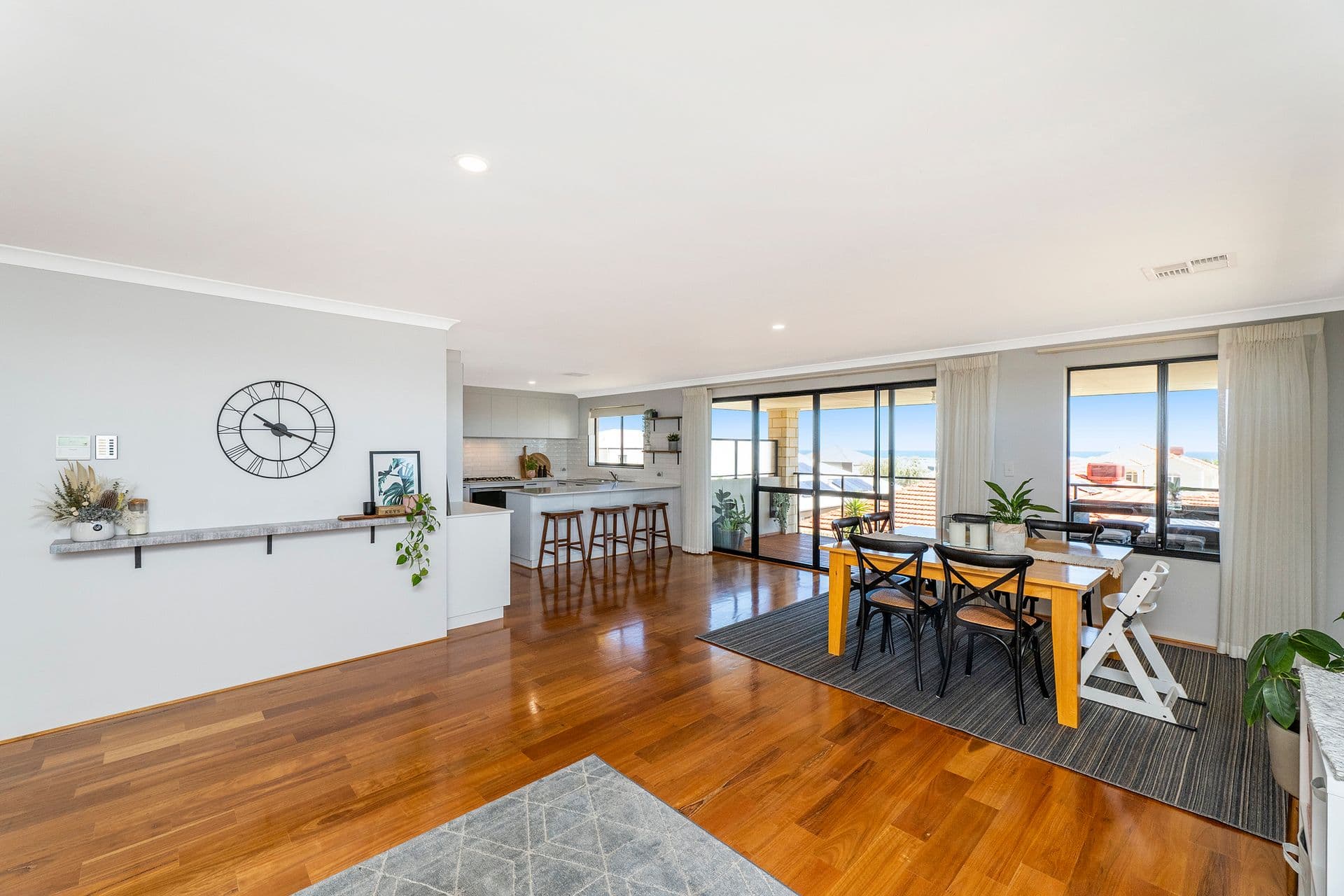 4 Seaview Place, Wannanup, WA, 6210, Wannanup - Thumbnail 4