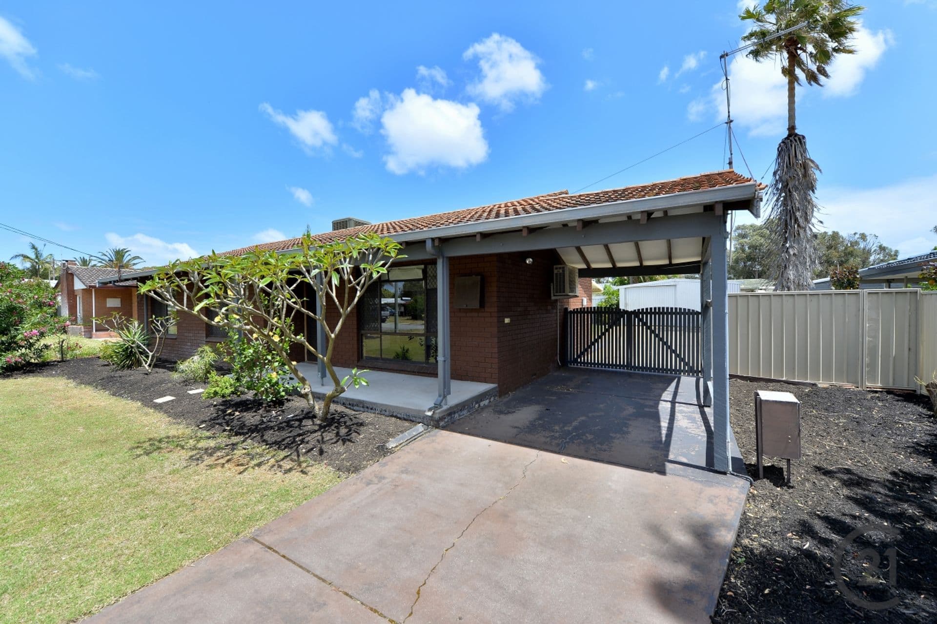 24 Terry Crescent, Mandurah, WA, 6210, Mandurah - Thumbnail 2