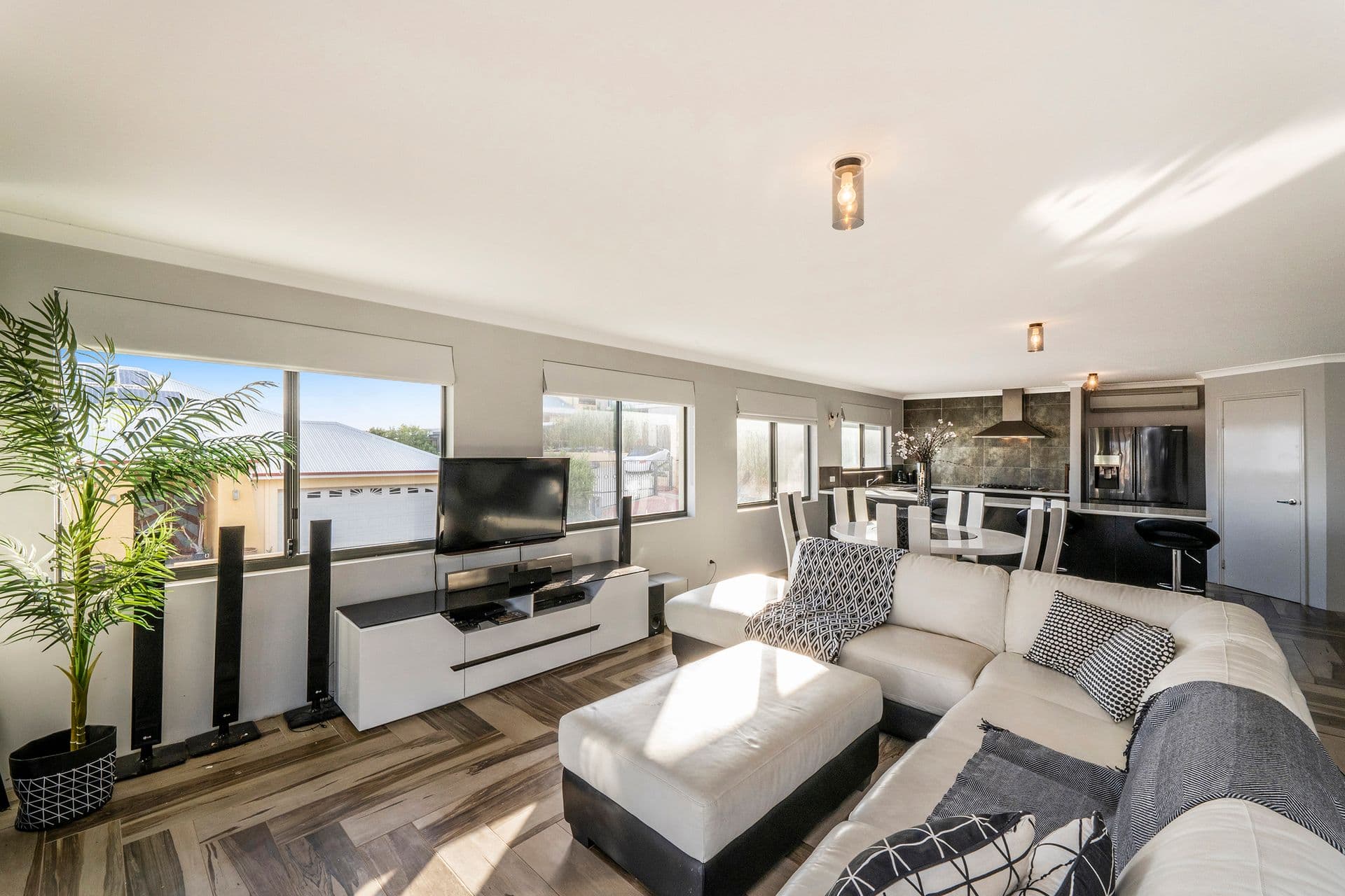 48 Voyager Close, Wannanup, WA, 6210, Wannanup - Thumbnail 7