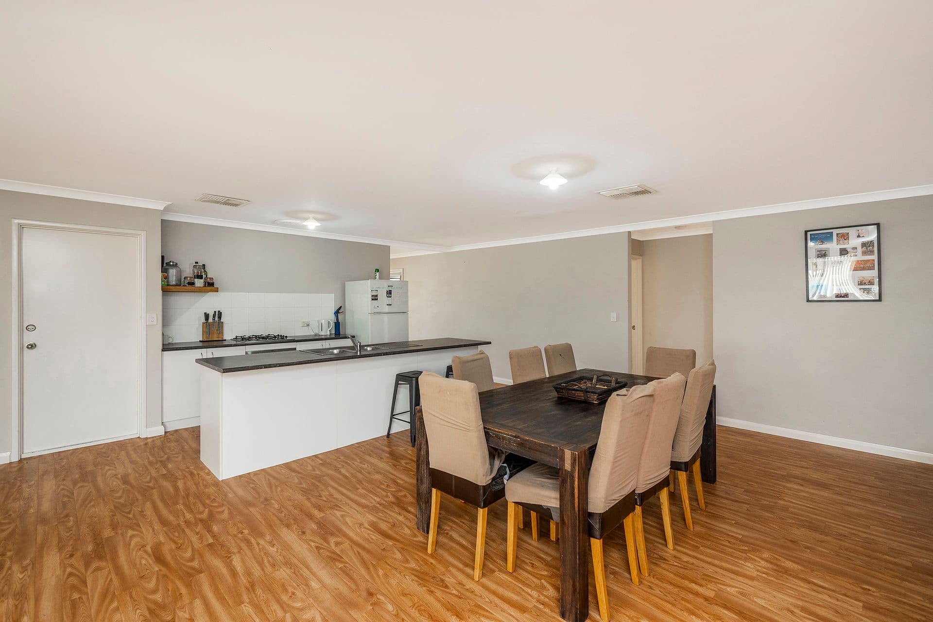 112 Yindana Boulevard, Lakelands, WA, 6180, Lakelands - Thumbnail 4