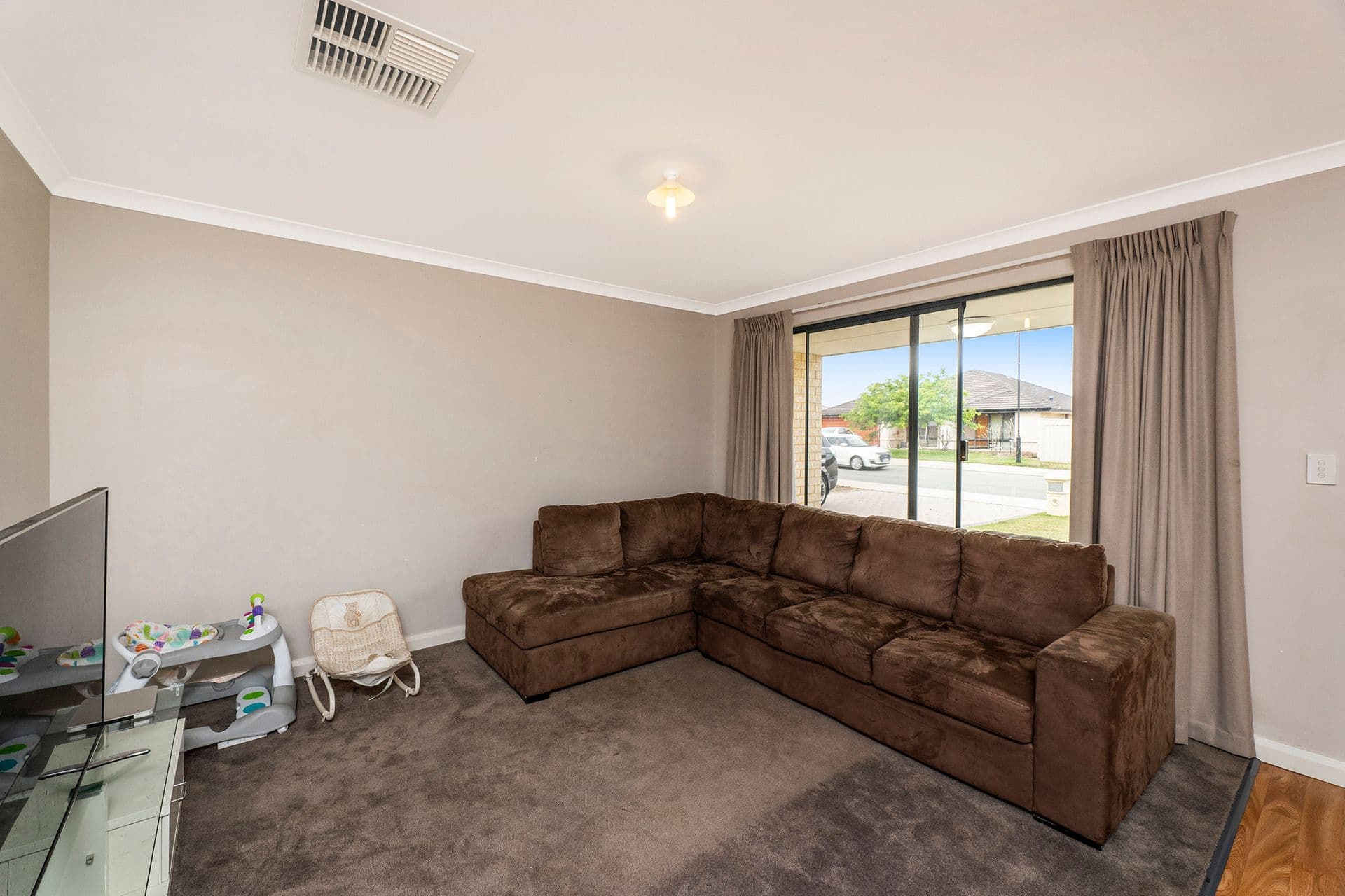 112 Yindana Boulevard, Lakelands, WA, 6180, Lakelands - Thumbnail 7