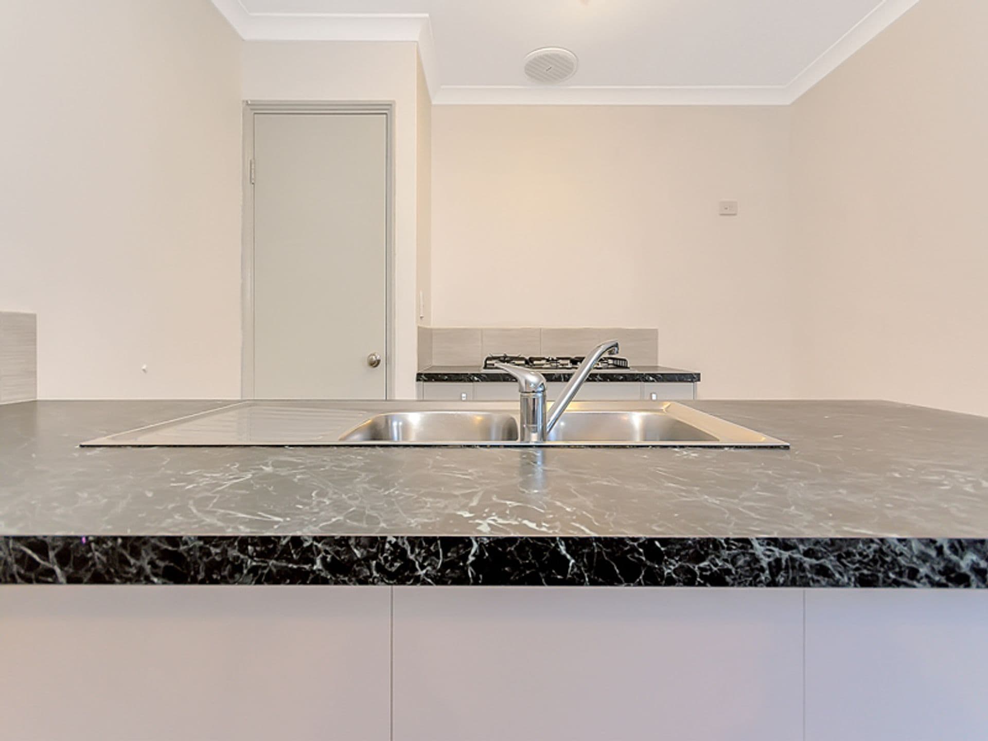 48 Thornbill Crescent, Coodanup, WA, 6210, Coodanup - Thumbnail 7