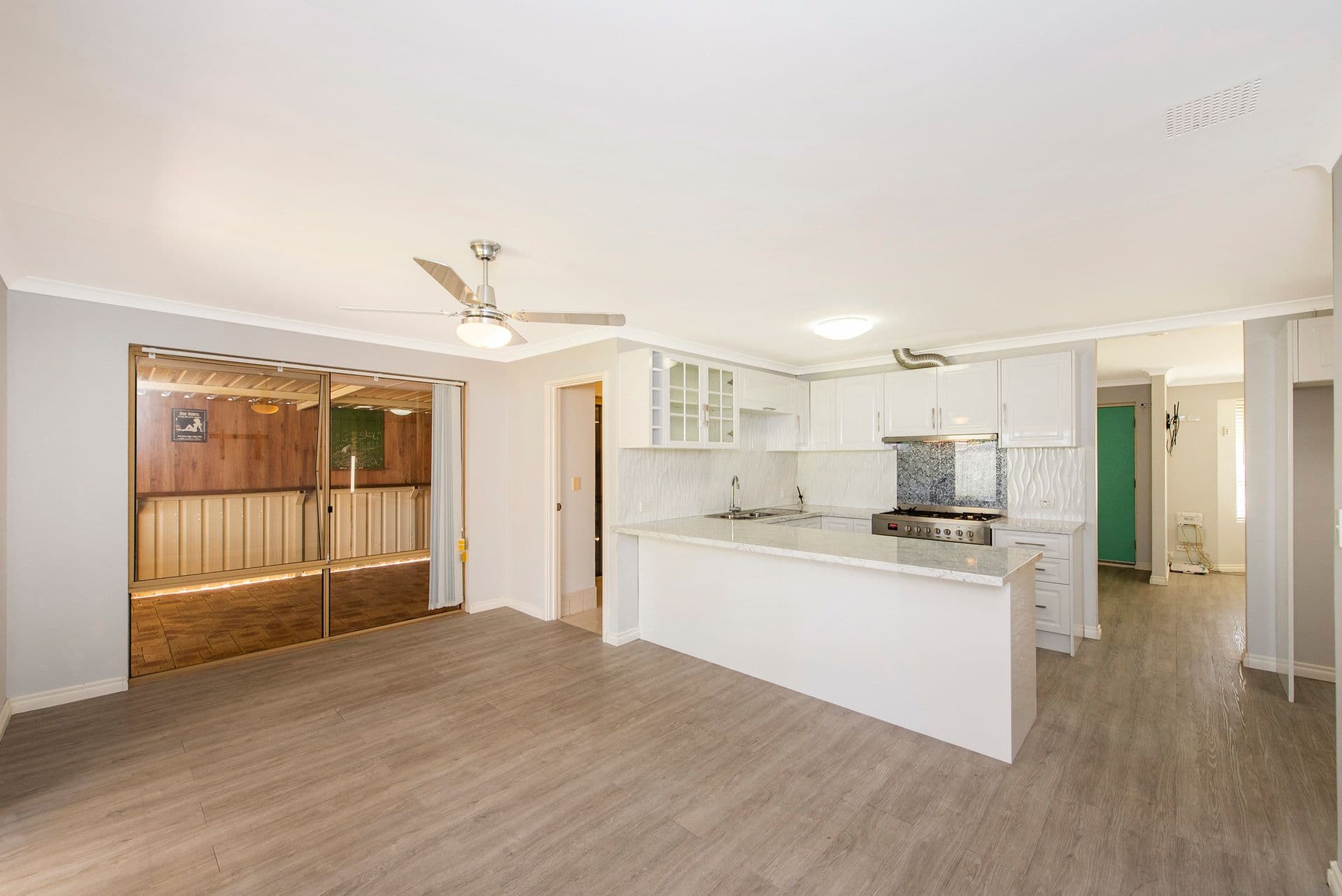 11 Exchequer Avenue, Greenfields, WA, 6210, Greenfields - Thumbnail 4
