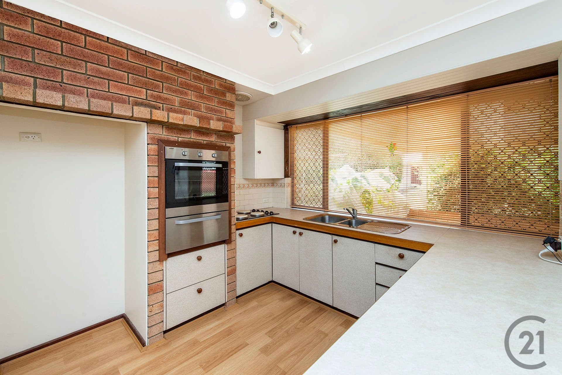 2 Allora Close, Dudley Park, WA, 6210, Dudley Park - Thumbnail 4