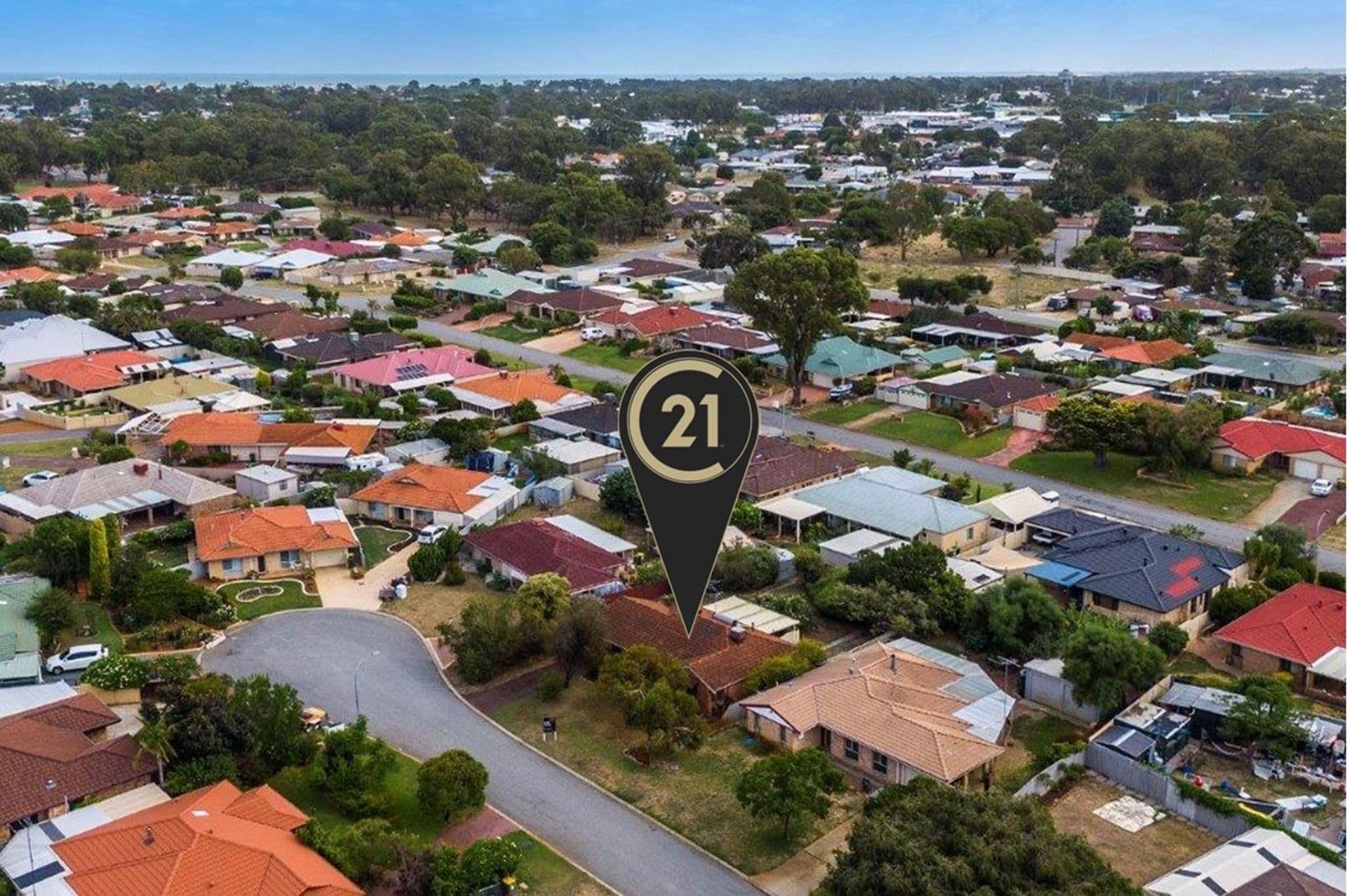 2 Allora Close, Dudley Park, WA, 6210, Dudley Park - Thumbnail 2