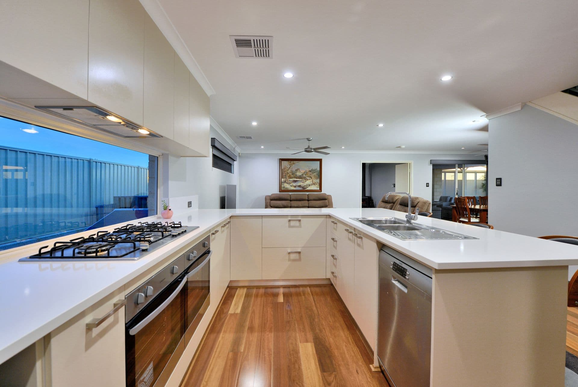 12 Lisle Road, Madora Bay, WA, 6210, Madora Bay - Thumbnail 6