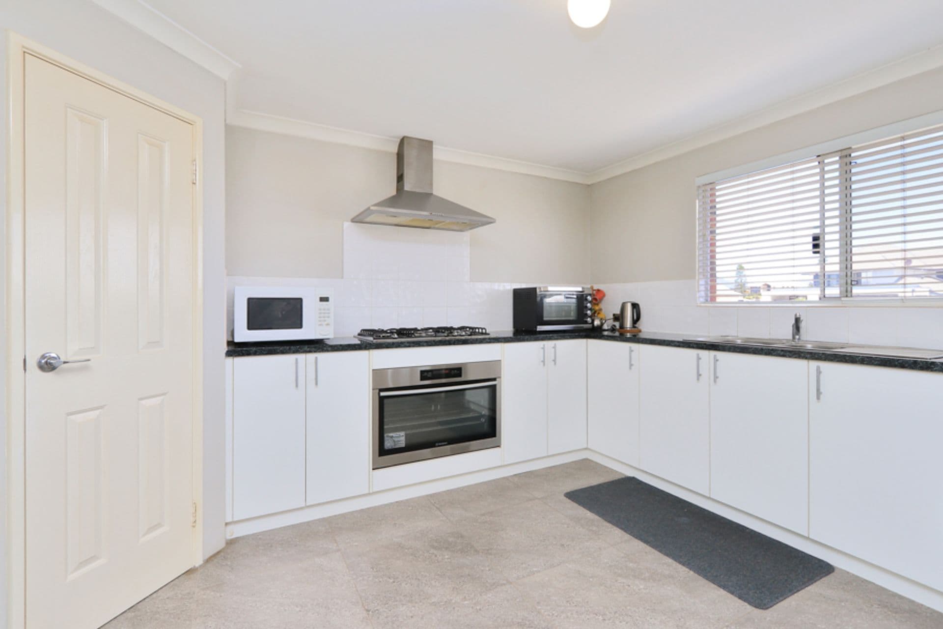 87 Sandpiper Island Retreat, Wannanup, WA, 6210, Wannanup - Thumbnail 6