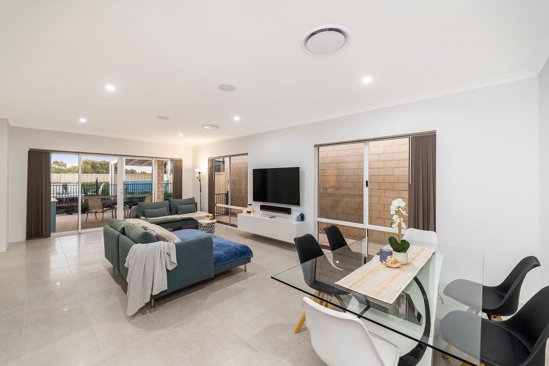 16 Ferrolana Chase, Madora Bay, WA, 6210, Madora Bay - Thumbnail 4