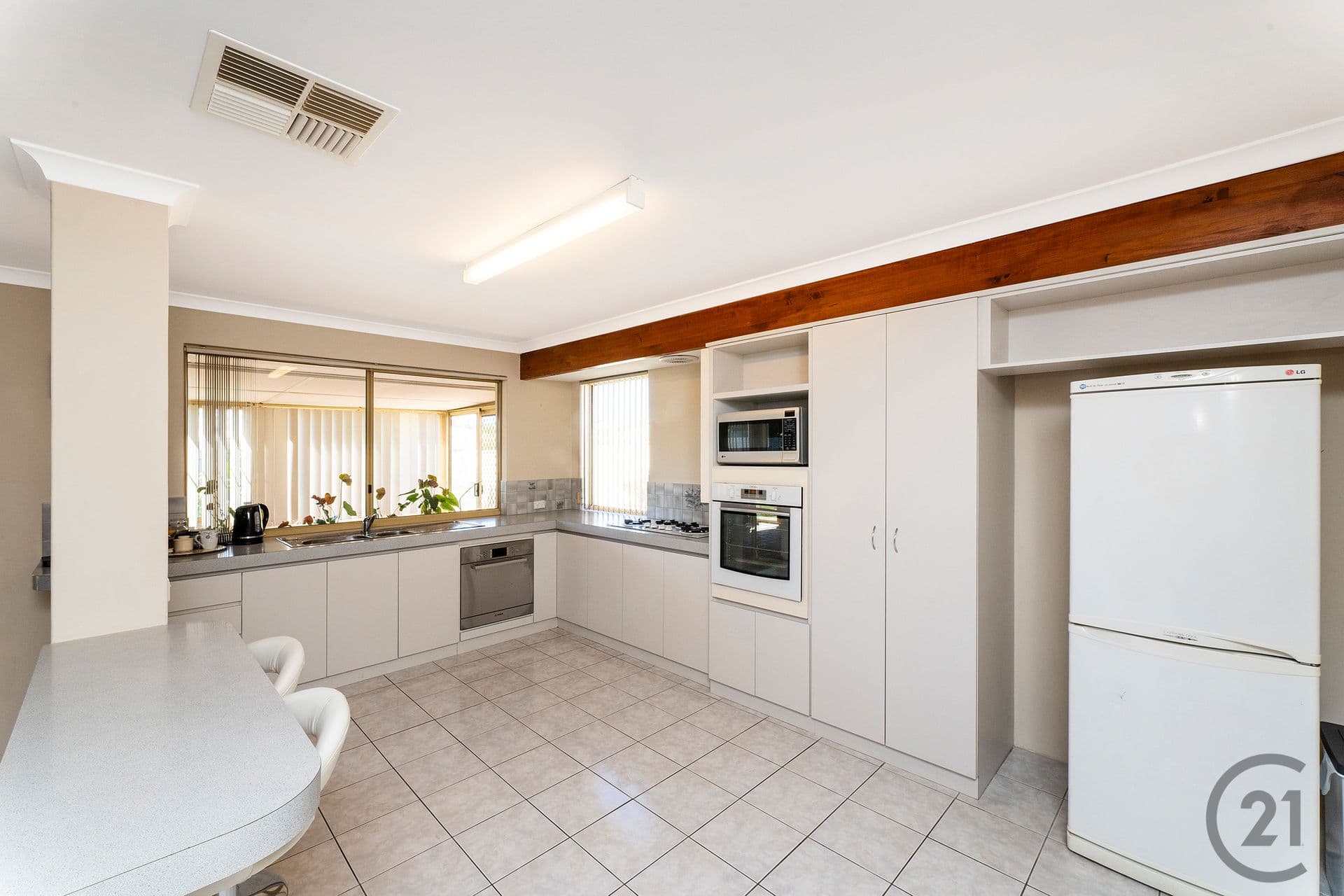 3 Pinnace Court, Halls Head, WA, 6210, Halls Head - Thumbnail 7