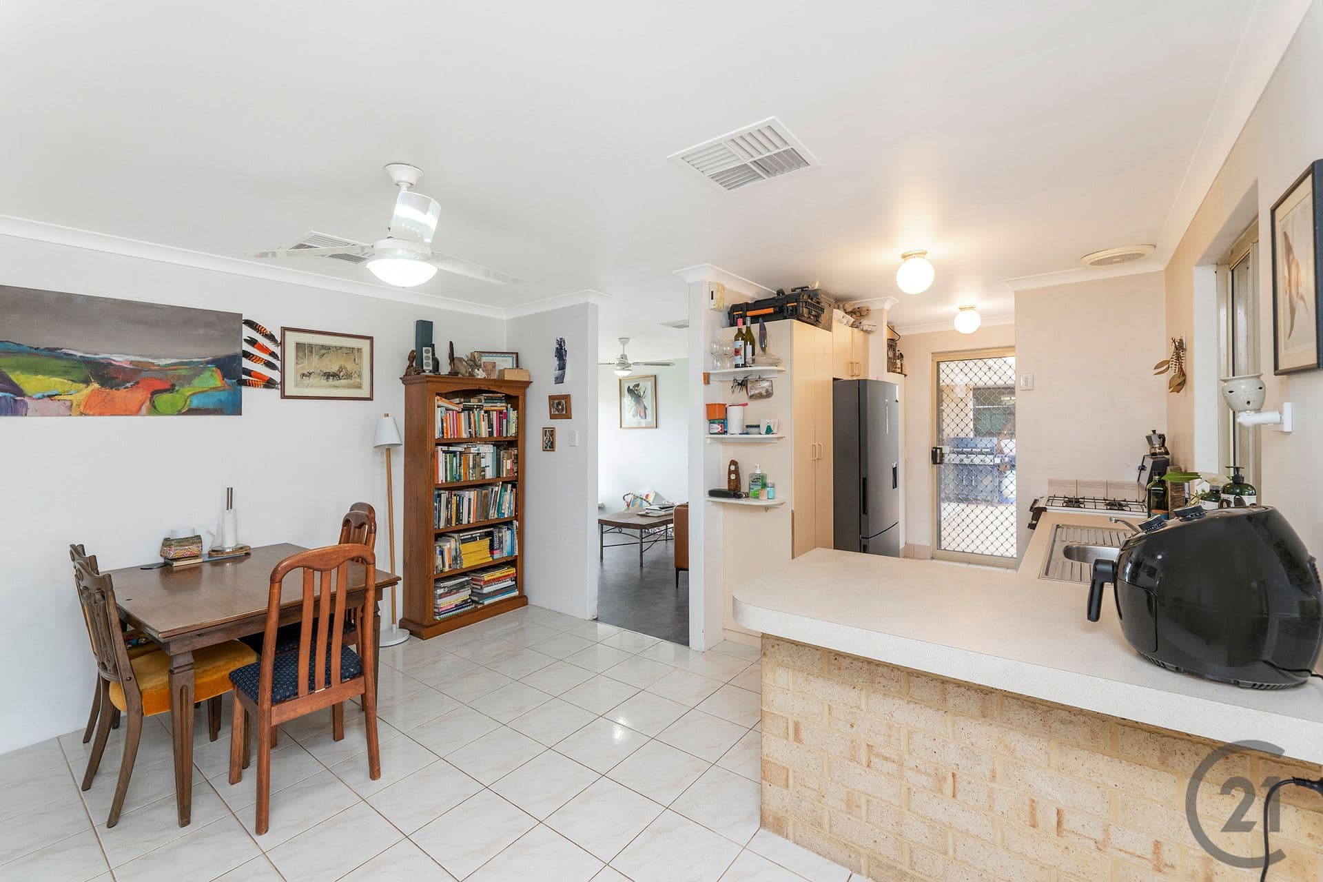 18 Jacana Way, Halls Head, WA, 6210, Halls Head - Thumbnail 4