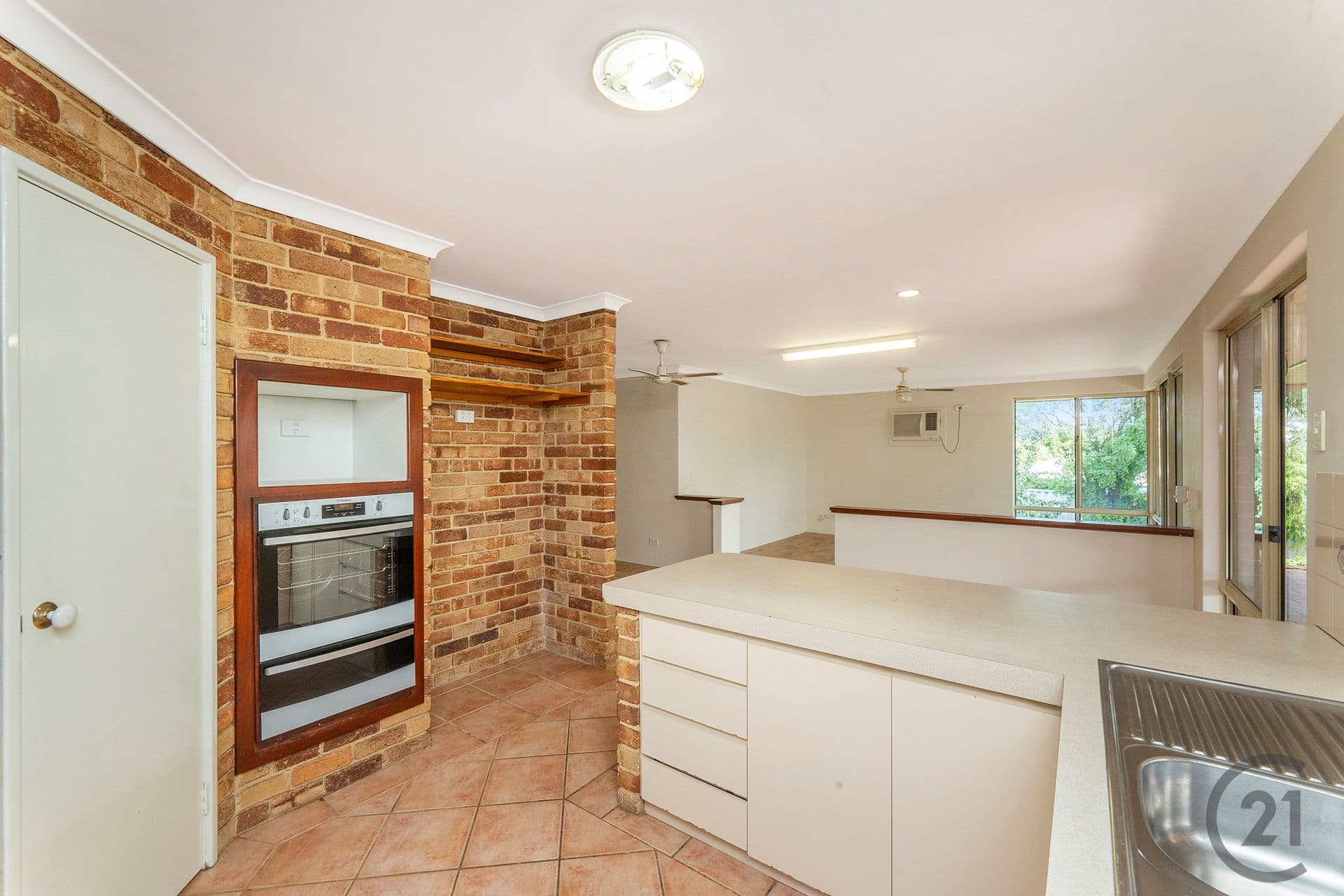 10 Jacana Way, Halls Head, WA, 6210, Halls Head - Thumbnail 8