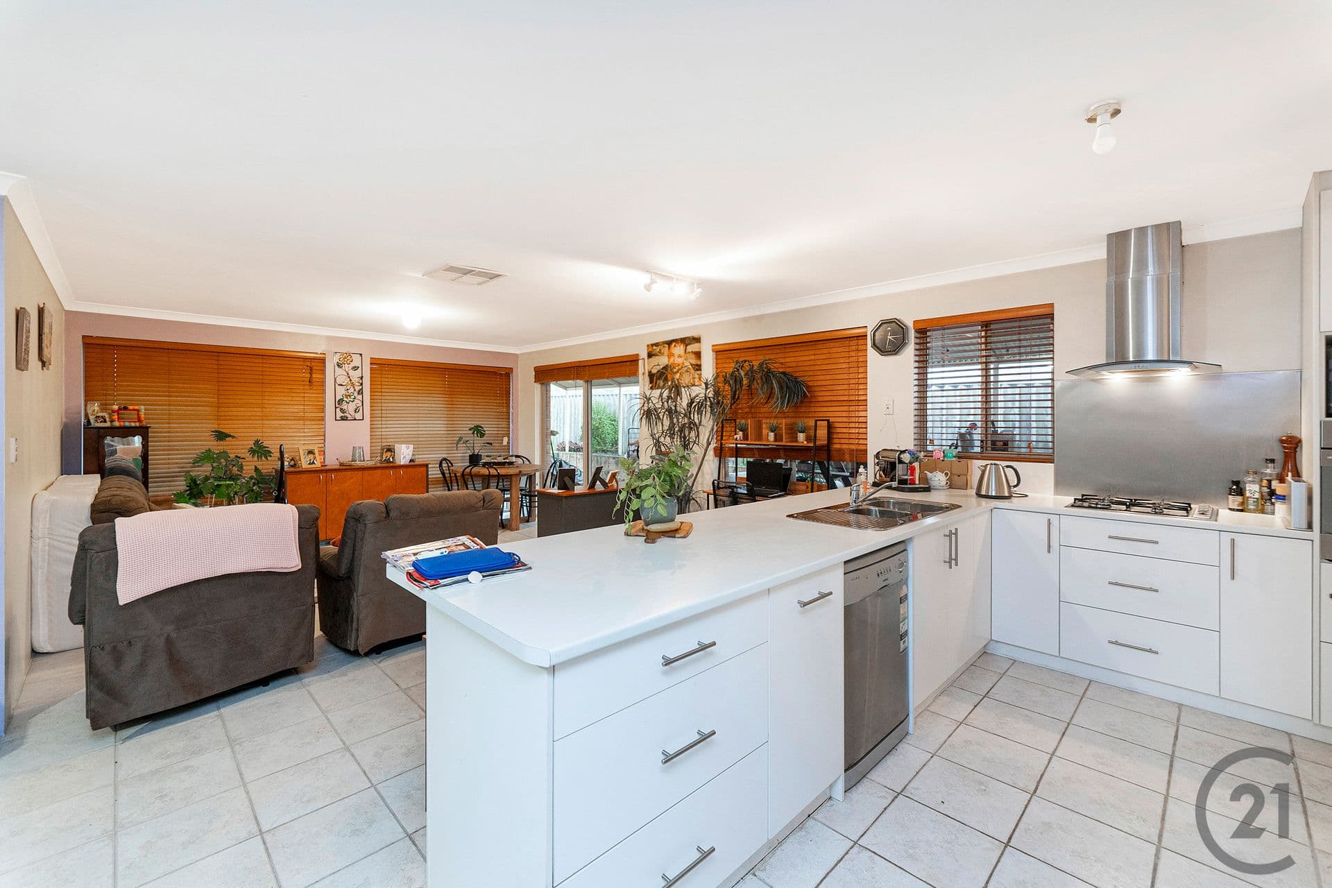 8 Cassilis Court, Greenfields, WA, 6210, Greenfields - Thumbnail 3