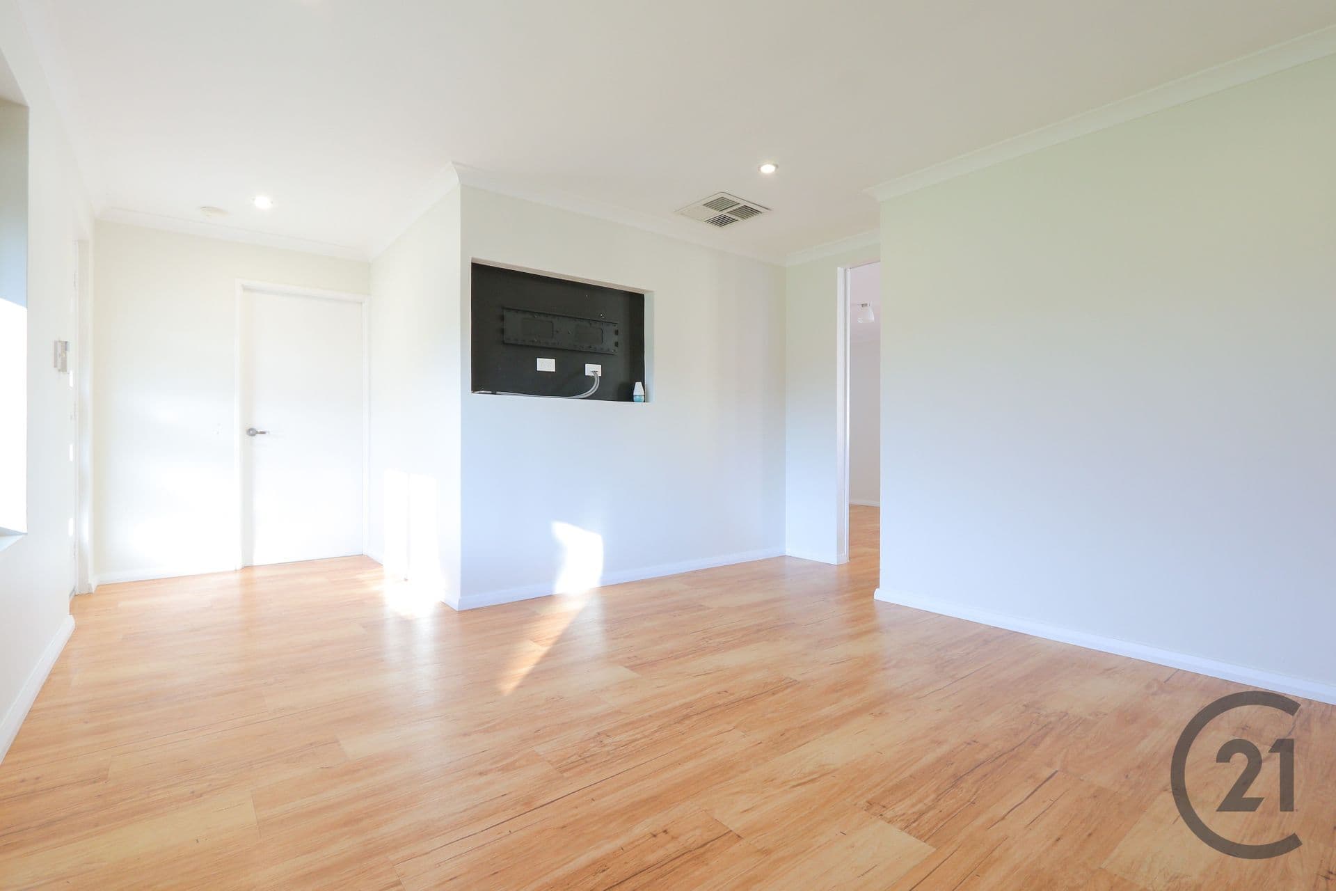 22 Summerlea Avenue, Meadow Springs, WA, 6210, Meadow Springs - Thumbnail 3