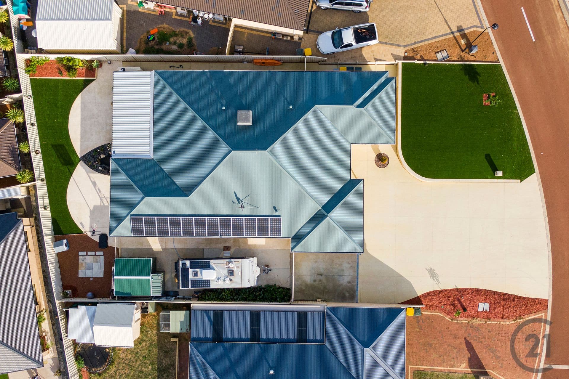 3 Brazier Way, Lakelands, WA, 6180, Lakelands - Thumbnail 2