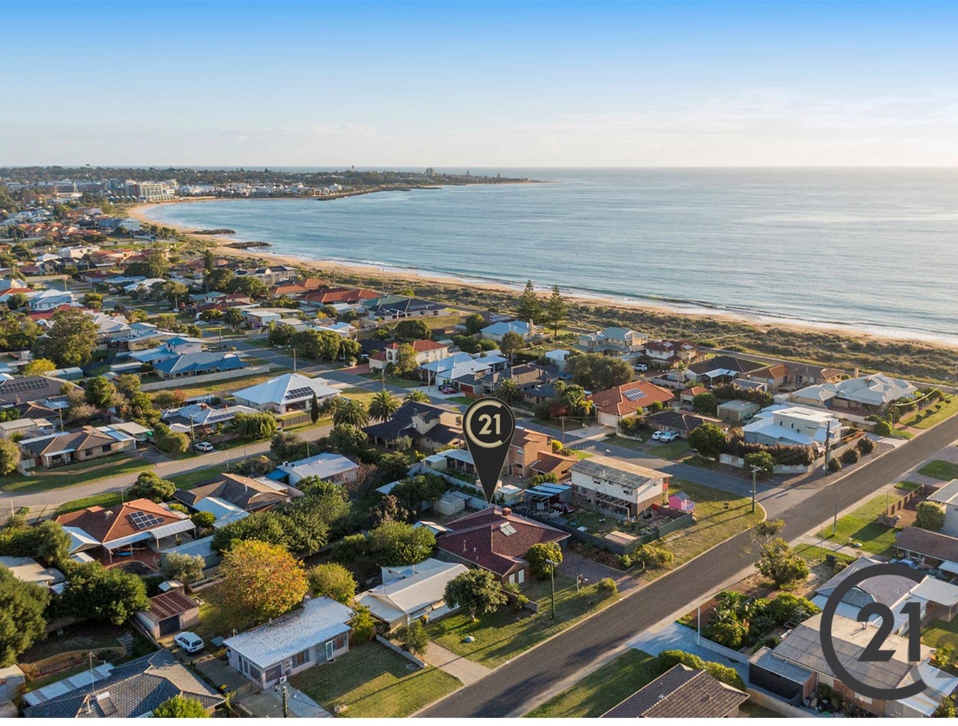 1 Priam Road, Silver Sands, WA, 6210, Silver Sands - Thumbnail 2